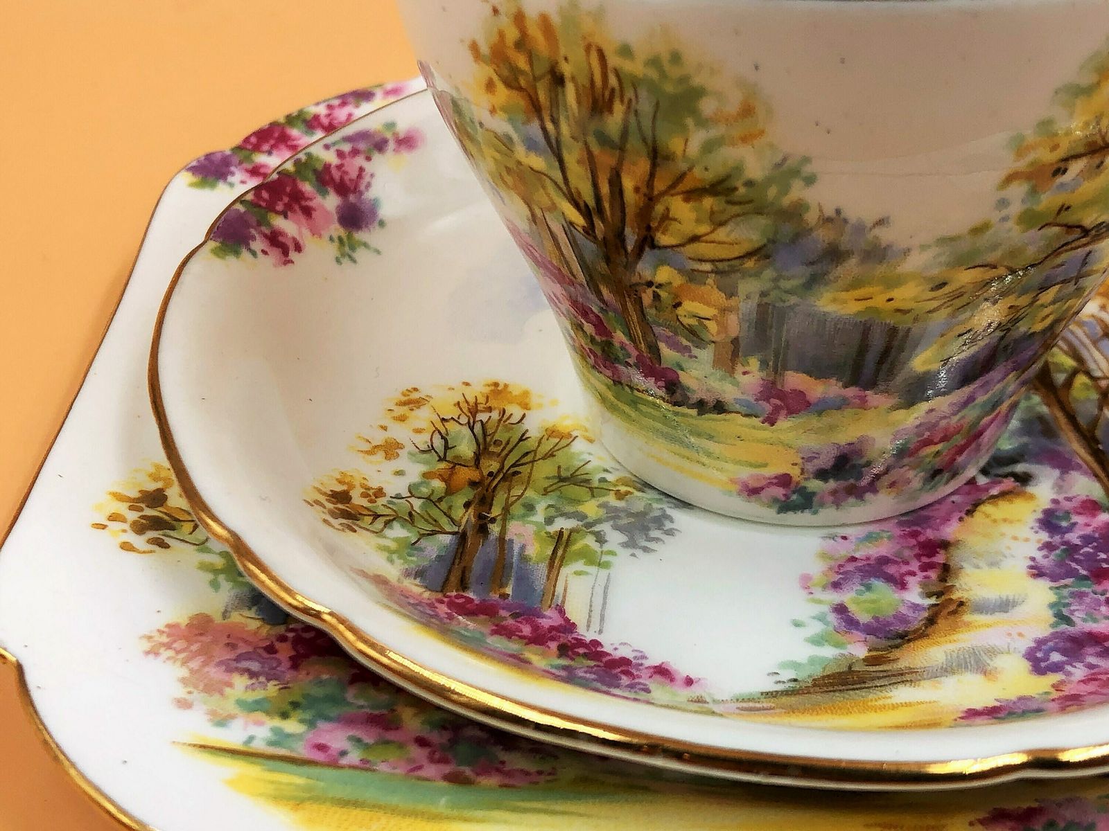 photo furniture Shelley China England's Charm Cambridge Shape Tea Cup, Saucer And Side Plate Trio. 0188. 823343.   Free Uk Post