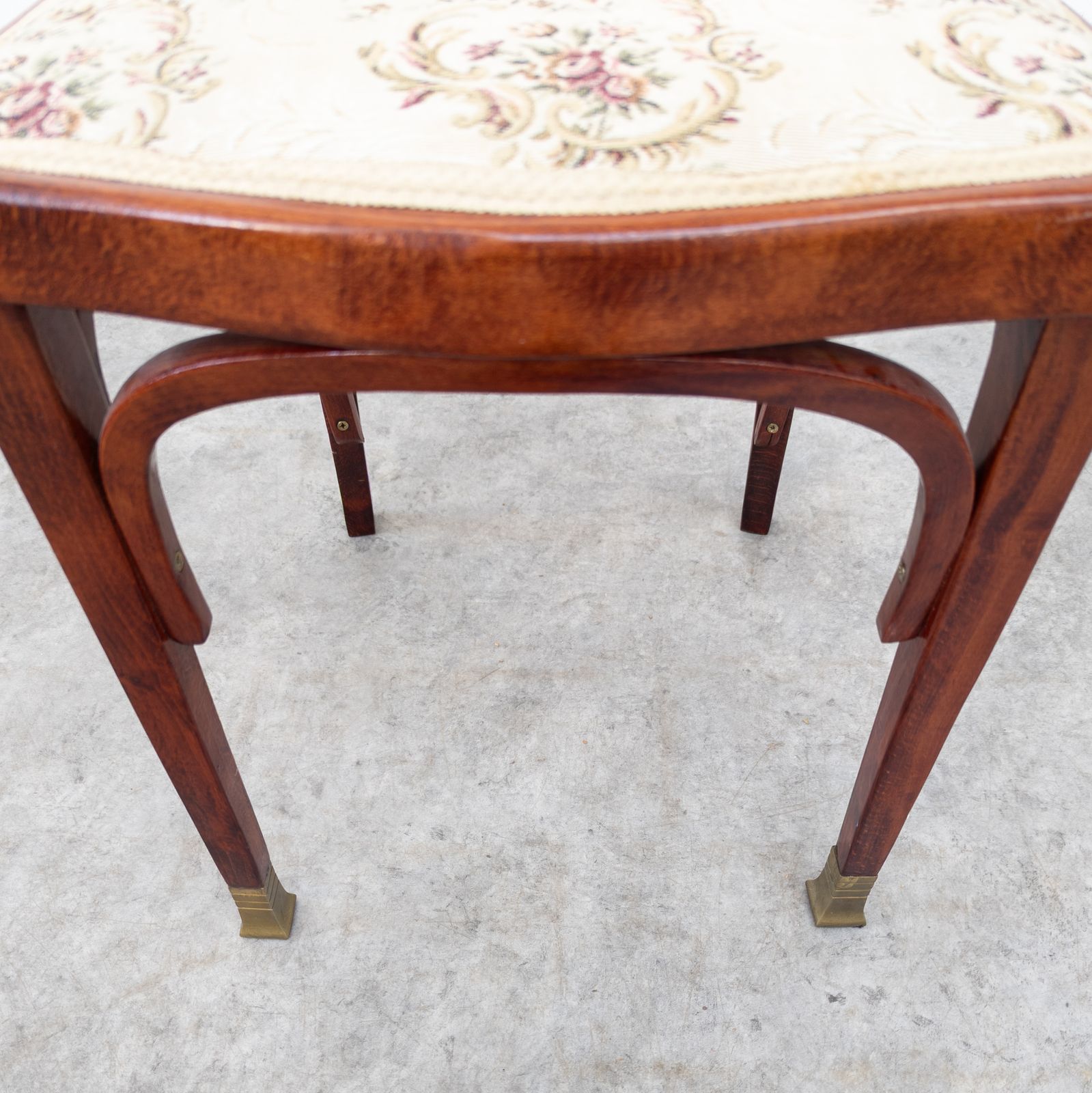 1490.0 Pair Of No. 719 Bentwood Chairs By Gustav Siegel For J&J Kohn photo