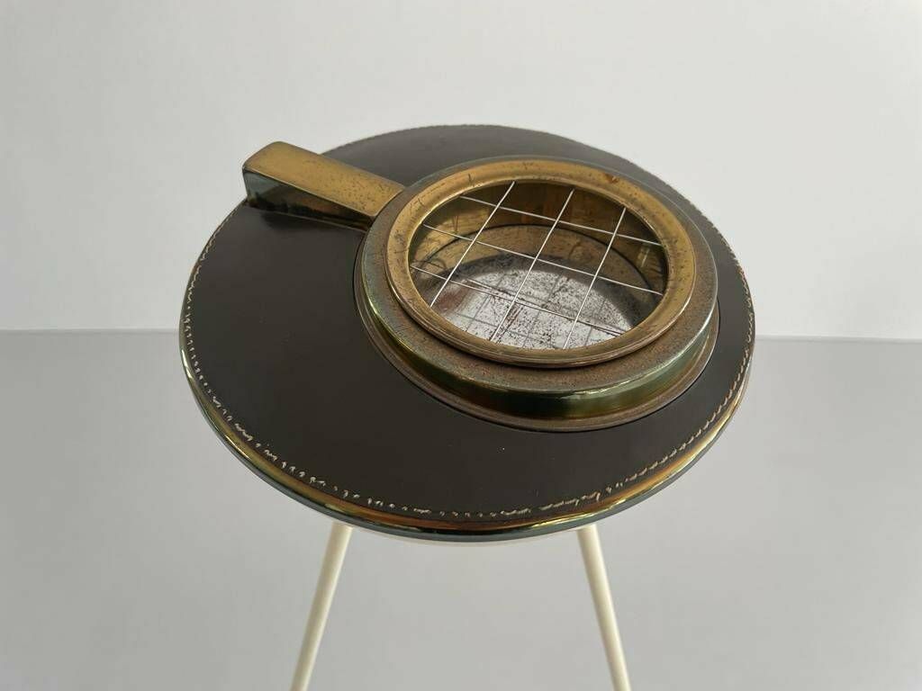 Exclusive Ufo Design Black And White Metal Italian Tripod Ashtray, 1950s, Italy photo vinterior