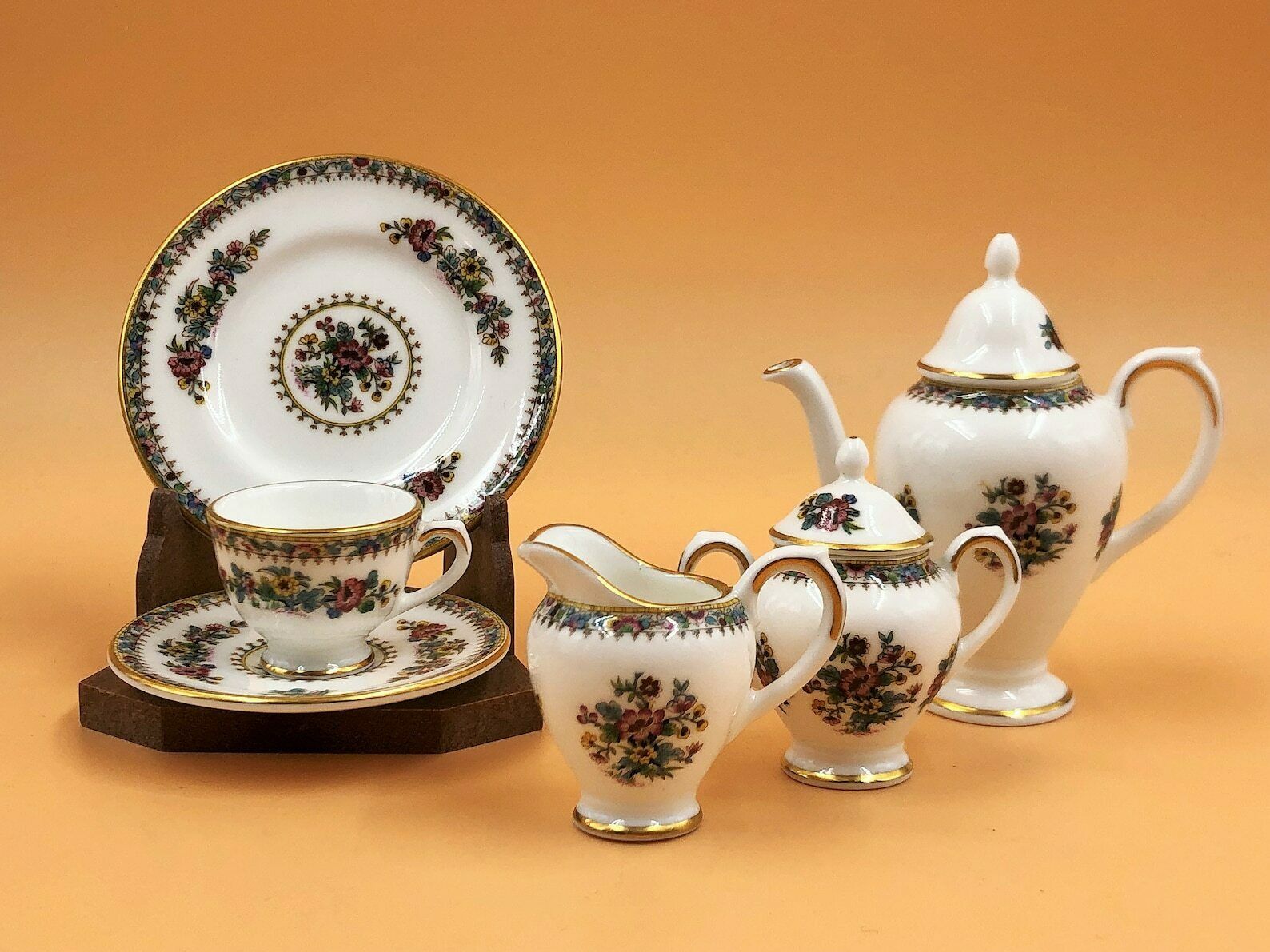 Coalport China Ming Rose Miniature 8 Piece Cabinet Coffee Set. Coffee Pot, Creamer, Sugar, & 1 Trio