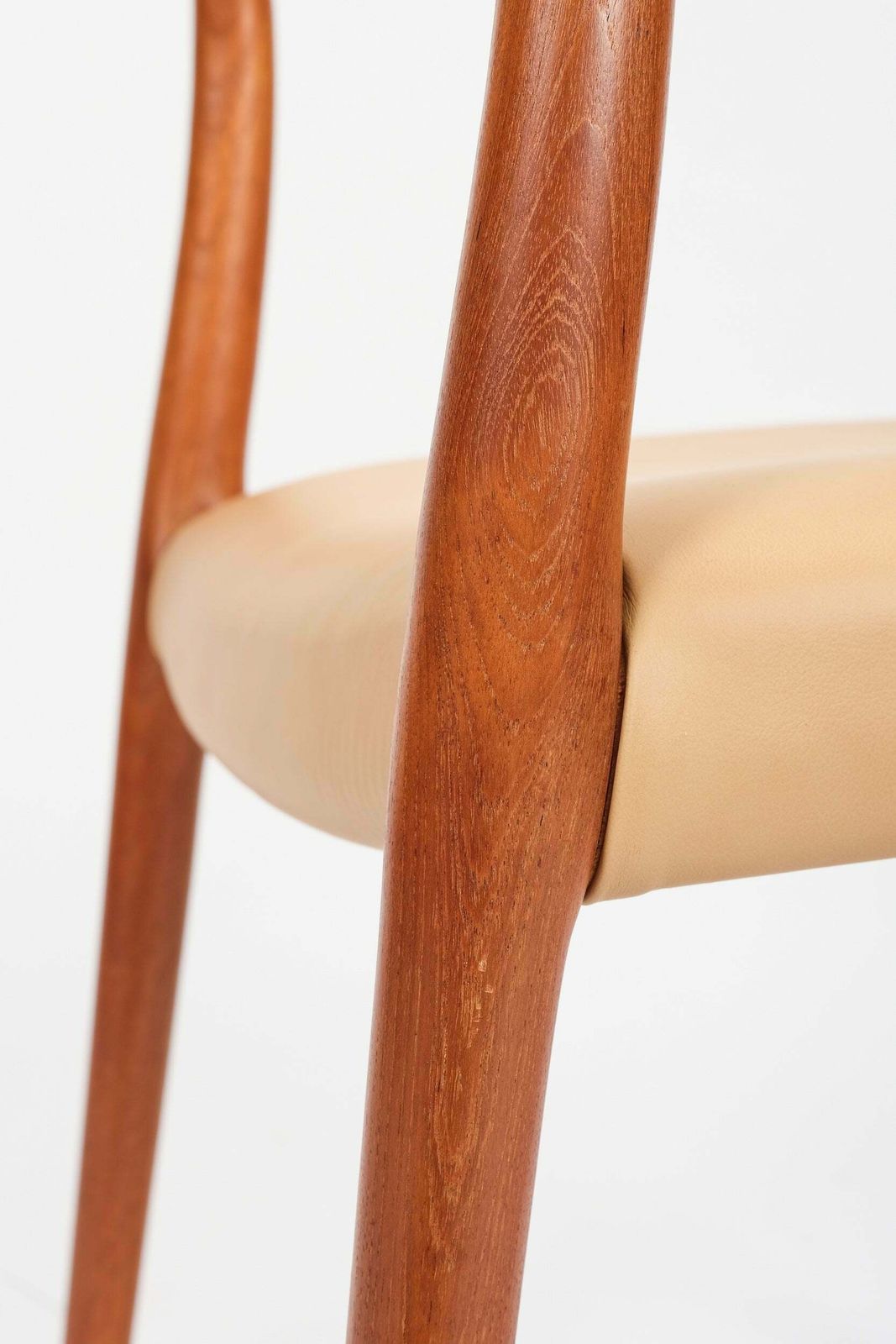 2433.0 Nils Otto Moeller, 4 Chairs Model 77, Denmark, 60s photo