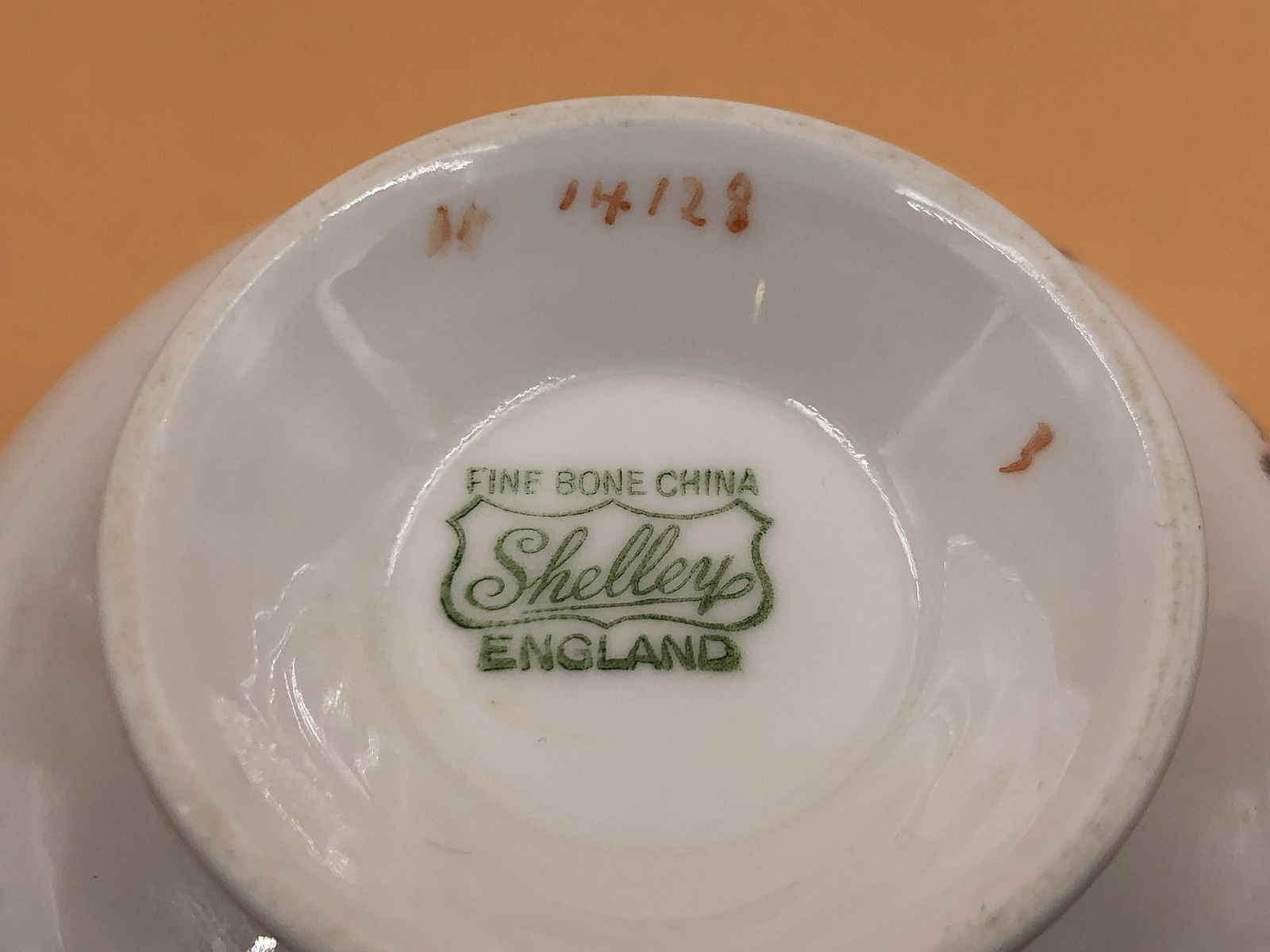 Shelley China Rosalie Ripon Shape With Gold Trim Creamer And Open Sugar Bowl Set. 14128. photo vintage