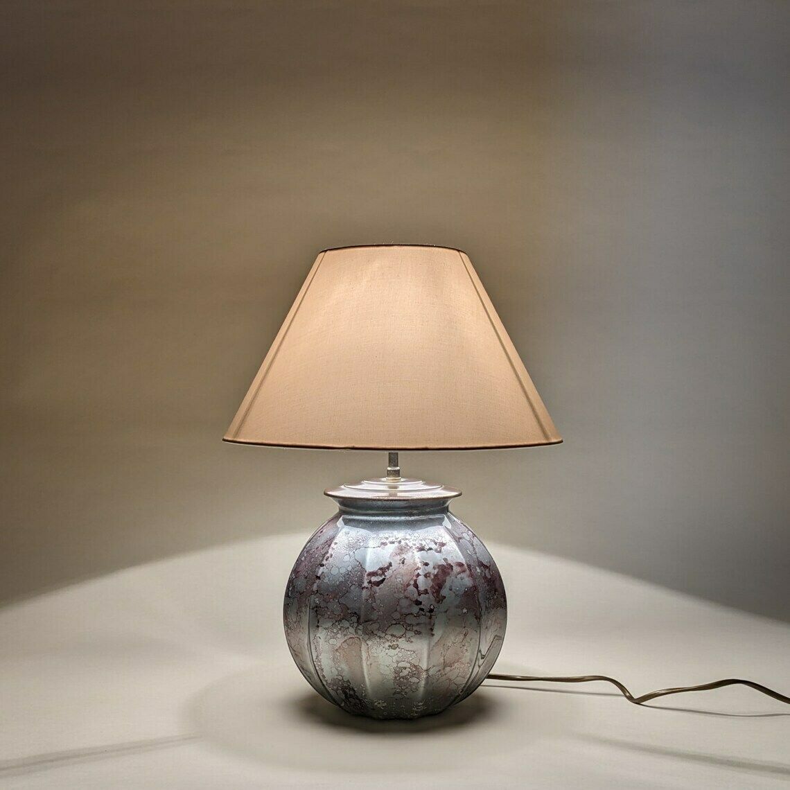 Vintage French 1980s Pink Lacquered Glass Boule Shaped Table Lamp, Original Lighting photo furniture