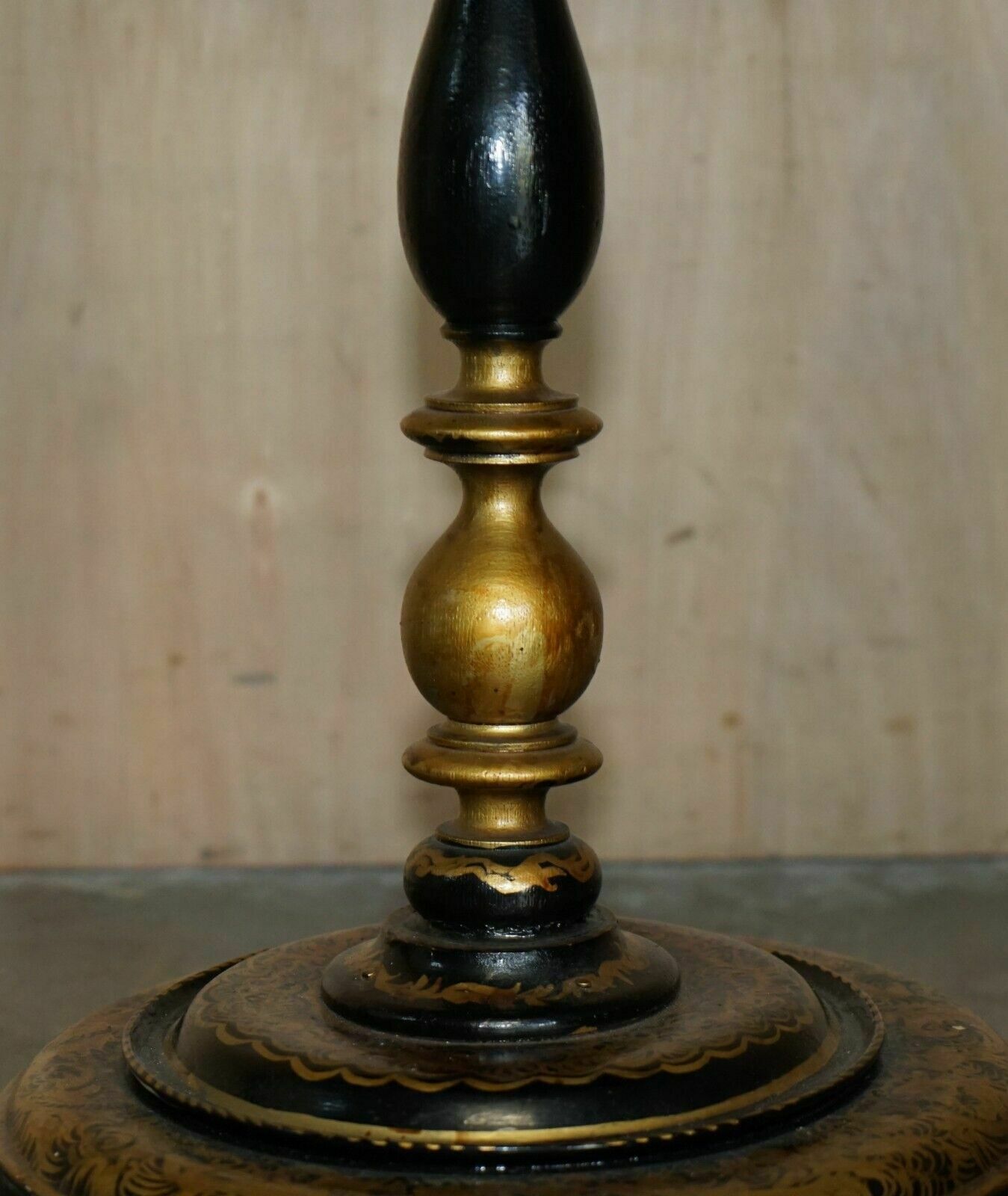 photo buy Exquisite Antique Regency 1810 Lacquered Mother Of Pearl Inlaid Tilt Op Table
