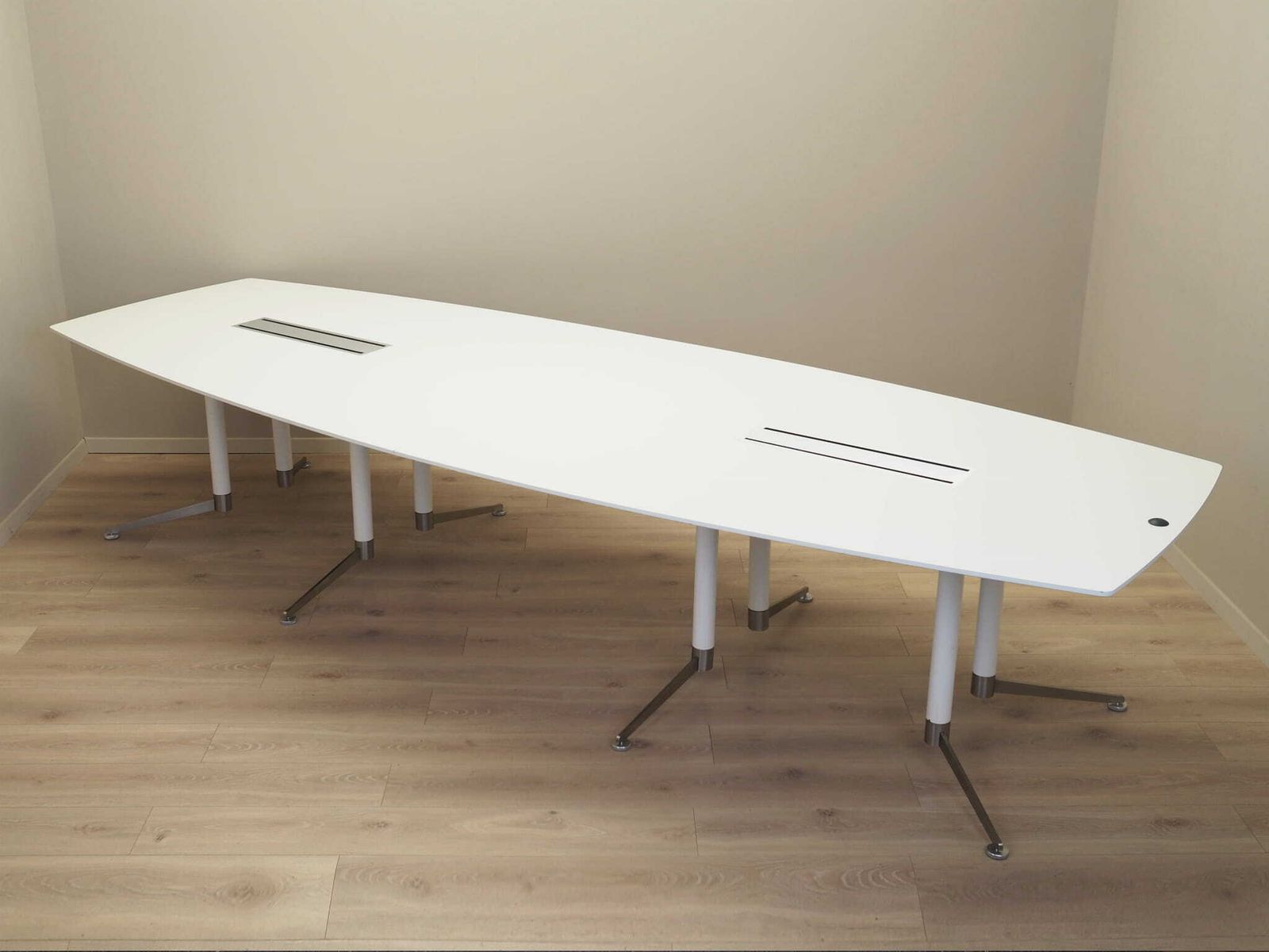 Vergadertafel, Deens Design, 2016, Ontwerper: Paul Leroy, Fabrikant: Paustian photo 2859.0