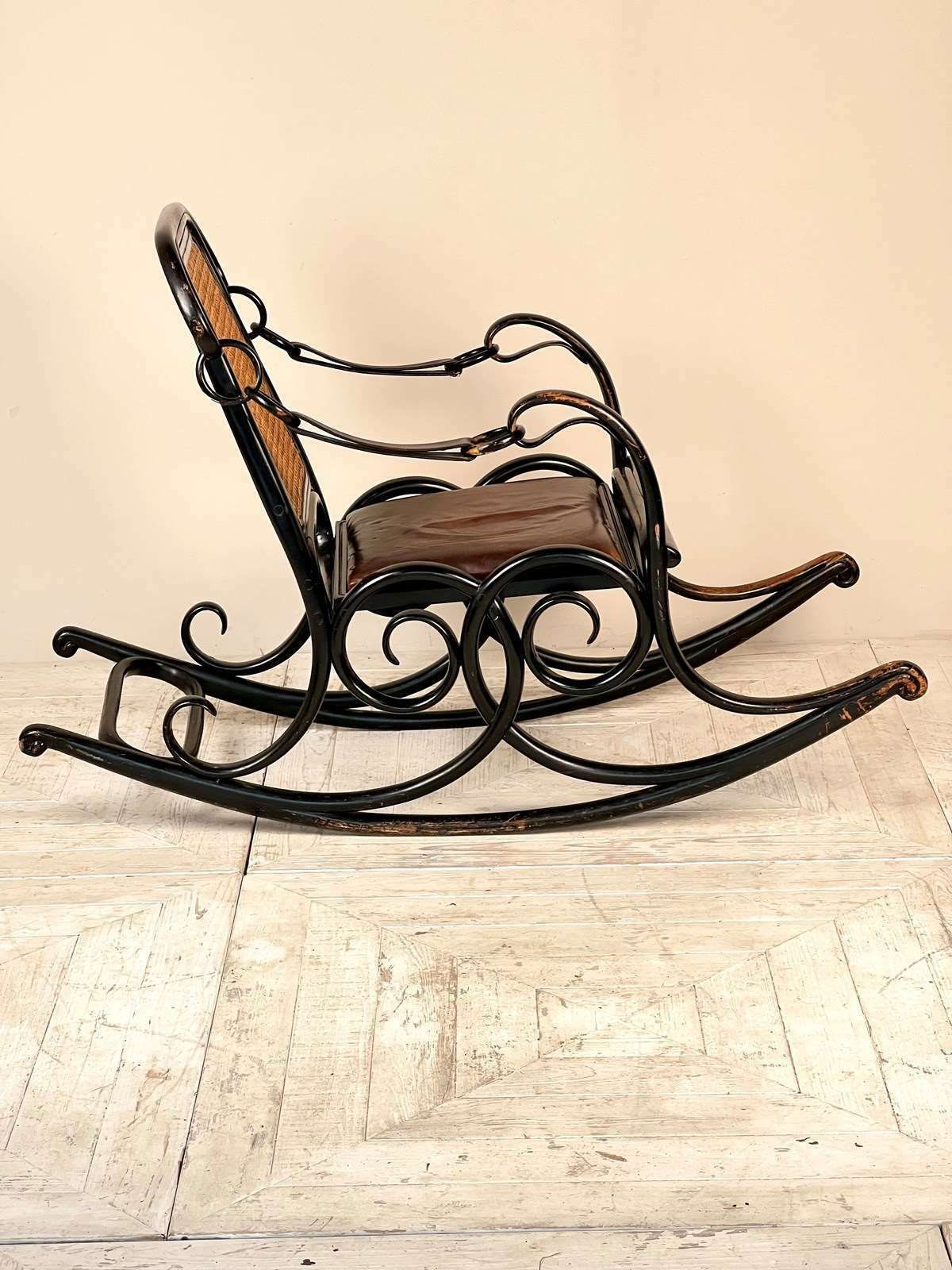 A Rare Thonet Number 3 Bentwood Rocking Chair photo 2250.0