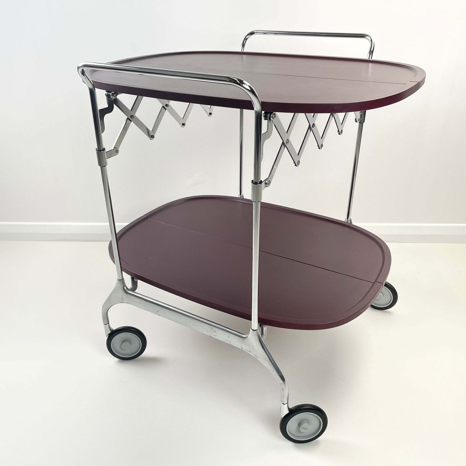 Furniture Kartell Gastone Trolley In Aubergine photo