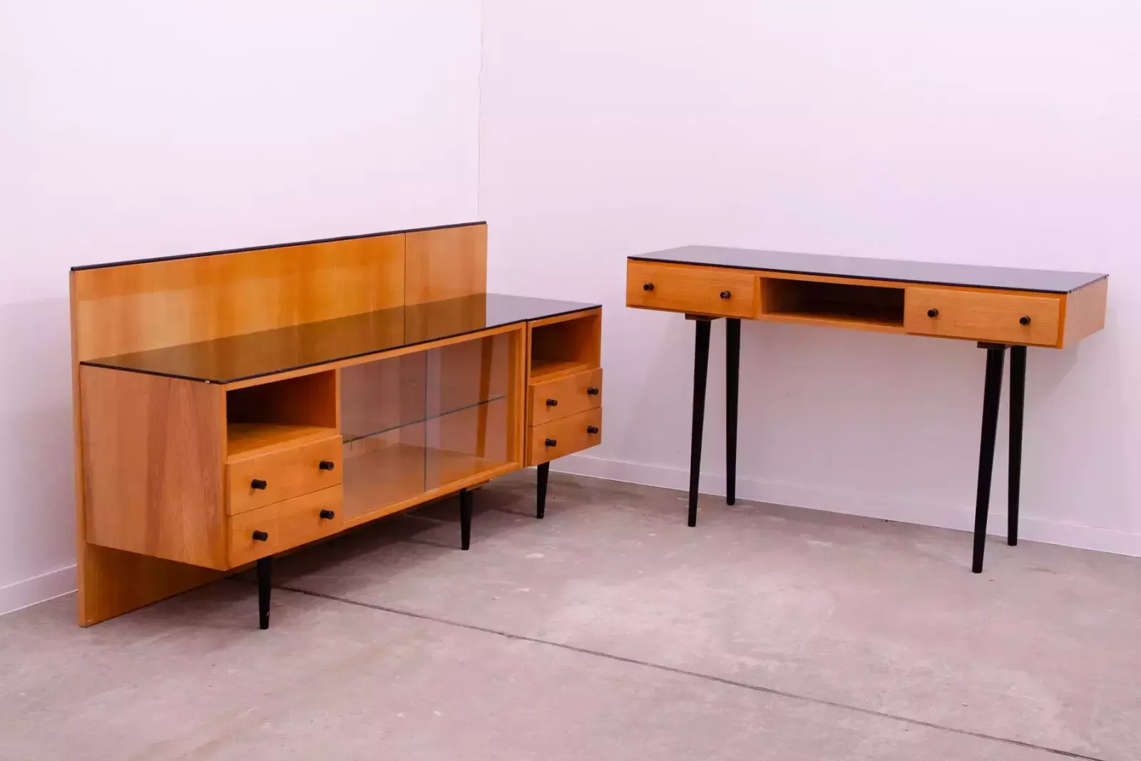 Mid Century Glazen Kast/Boekenkast Van Mojmír Požár, Tsjecho Slowakije, Jaren 1960 photo furniture