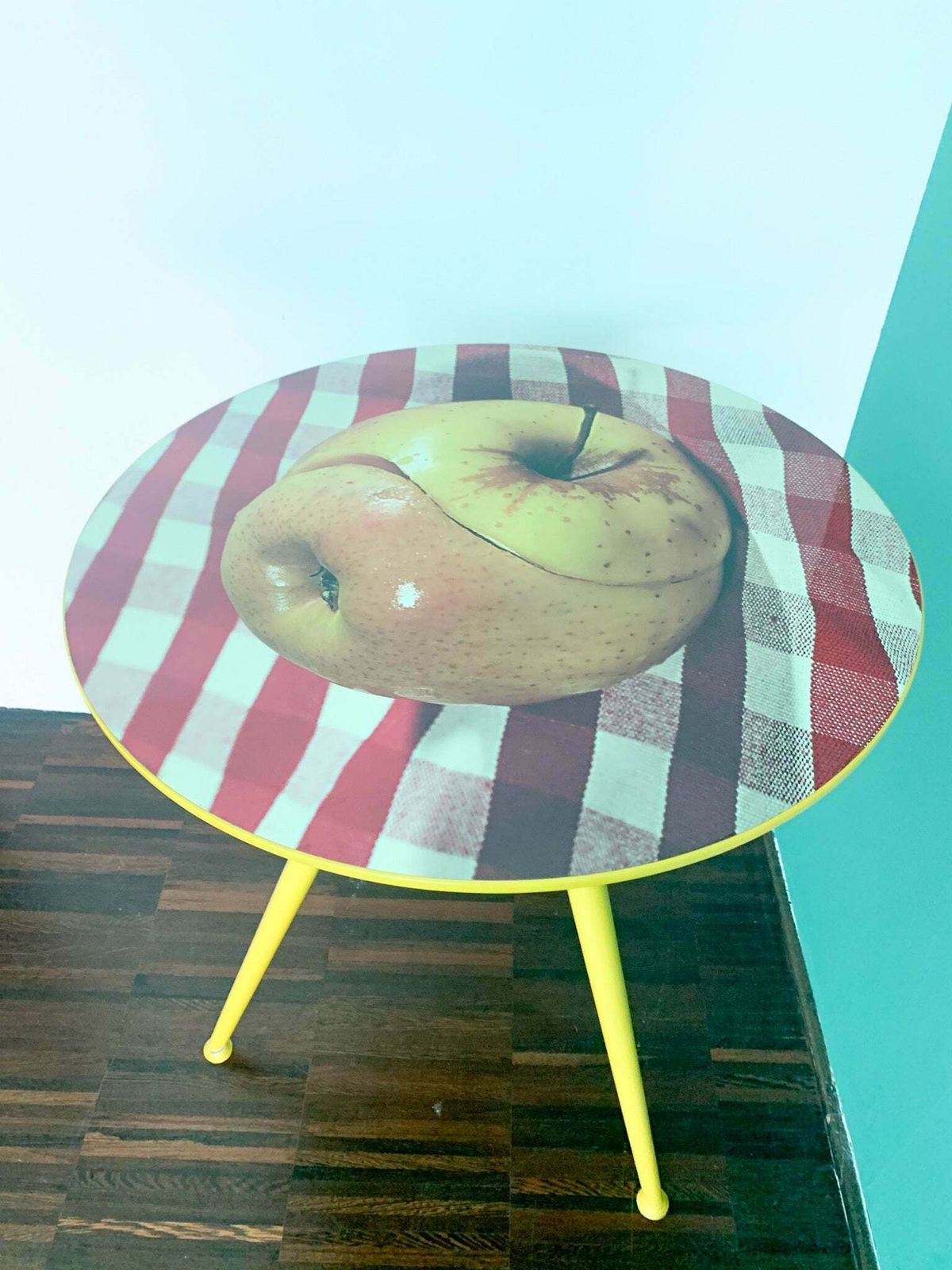photo furniture Seletti Toiletpaper Coffee Table By Maurizio Cattelan And Pierpaolo Ferrari