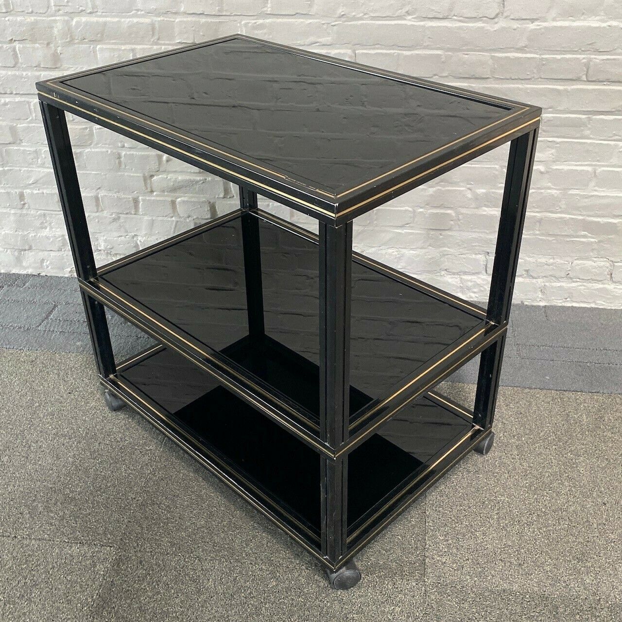 Pierre Vandel Tafel Op Wielen photo buy