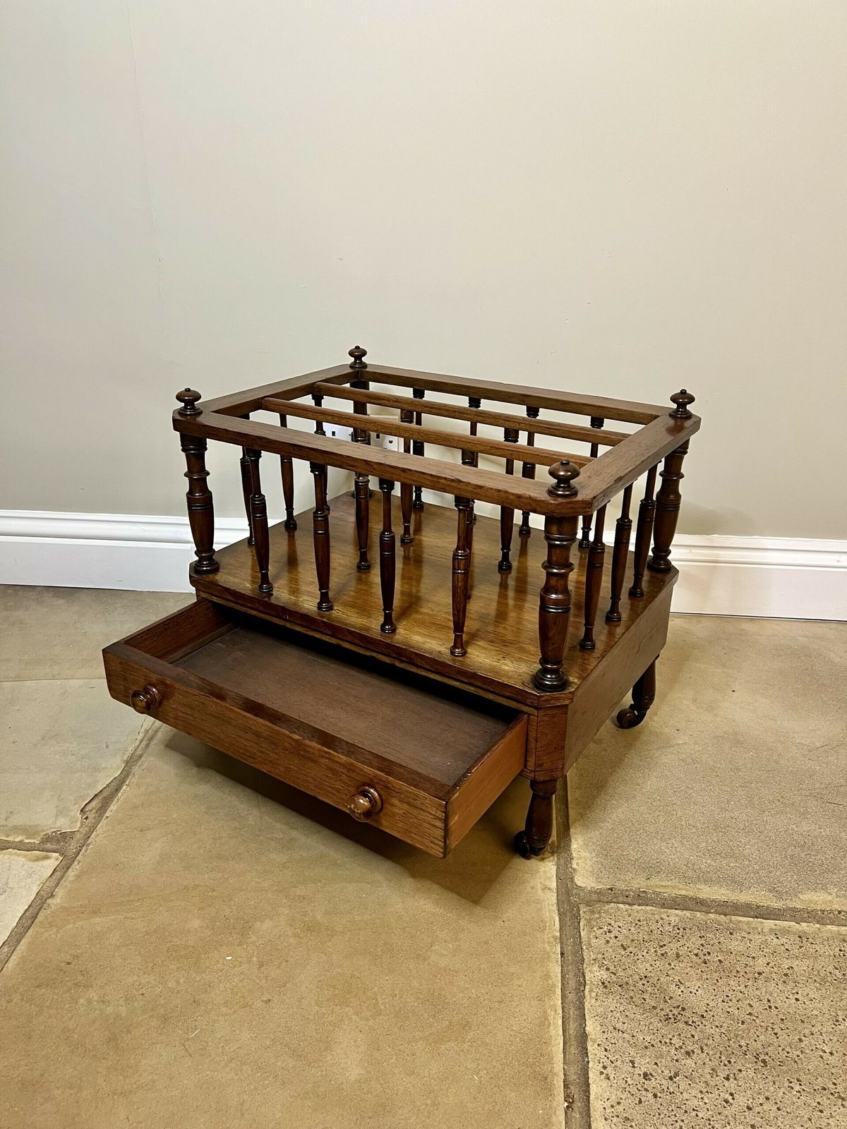Victorian Quality Figured Walnut Canterbury photo vinterior