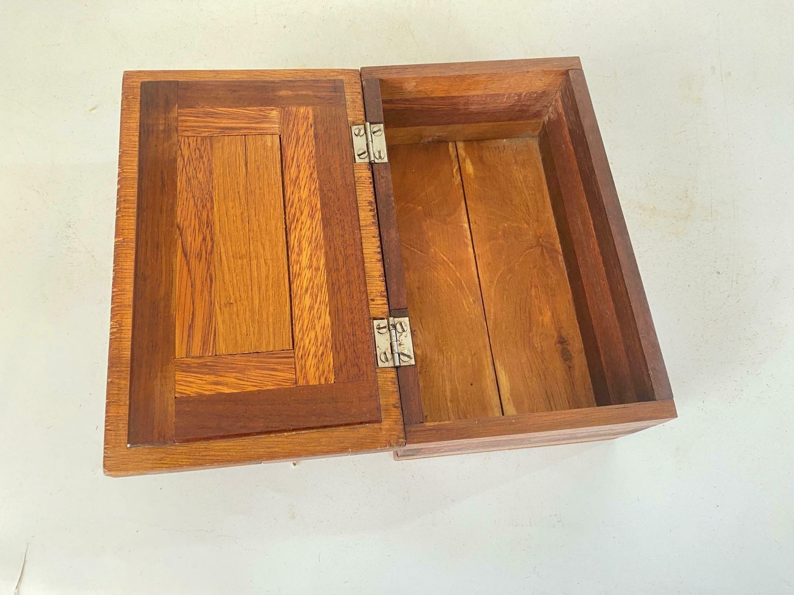 Decorative And Jewelry Box In Wood With Geometrical Inlays France 1970 photo vinterior