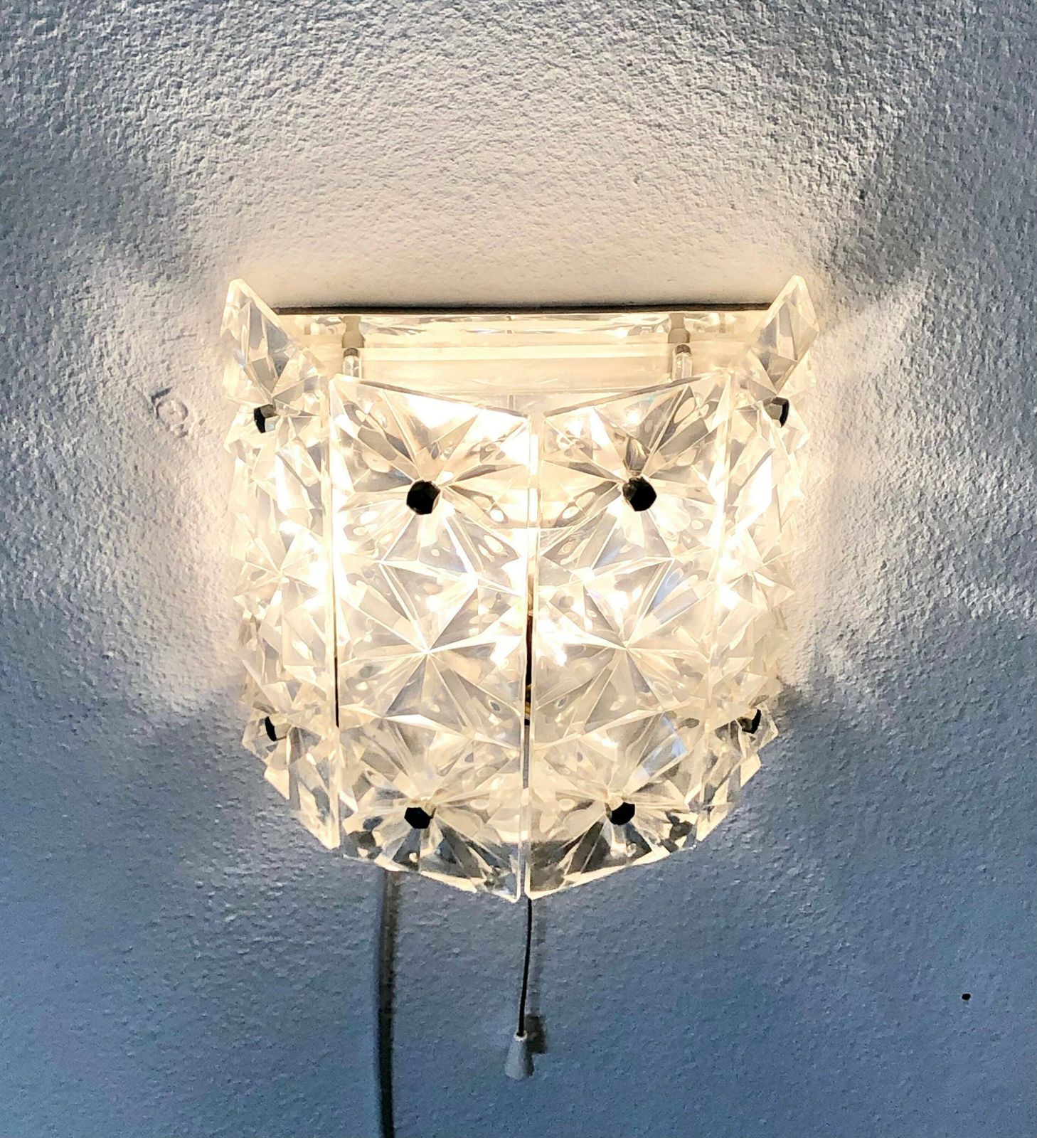 Danish Gorgeous Mid Century Vintage Wall Lamp With Beautiful Clear Patterned Relief Plastic Shade photo for sale