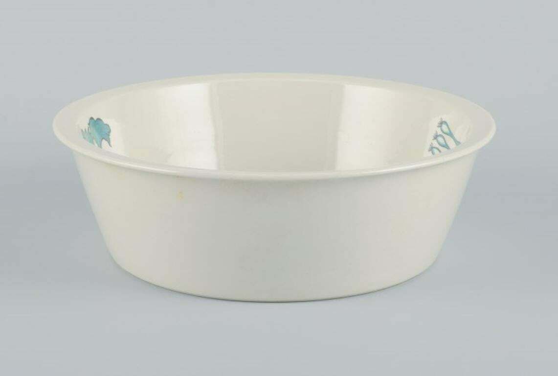 photo furniture Villeroy & Boch, Luxembourg. "Primabella" Large Bowl, Sauce Boat, And Platter