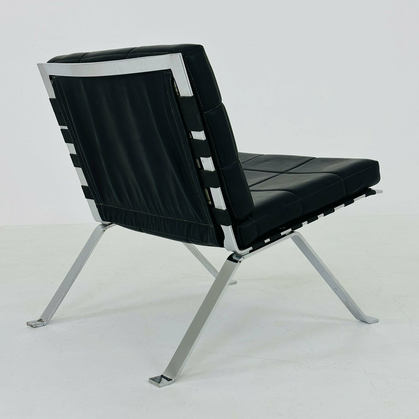 Mid Century Leather Lounge Euro Chair By Hans Eichenberger For Girsberger   1960s Switzerland photo vinterior