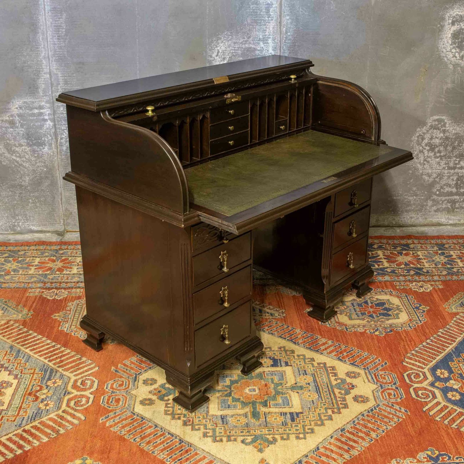 Early 20th Century Chippendale Style Mahogany Desk
