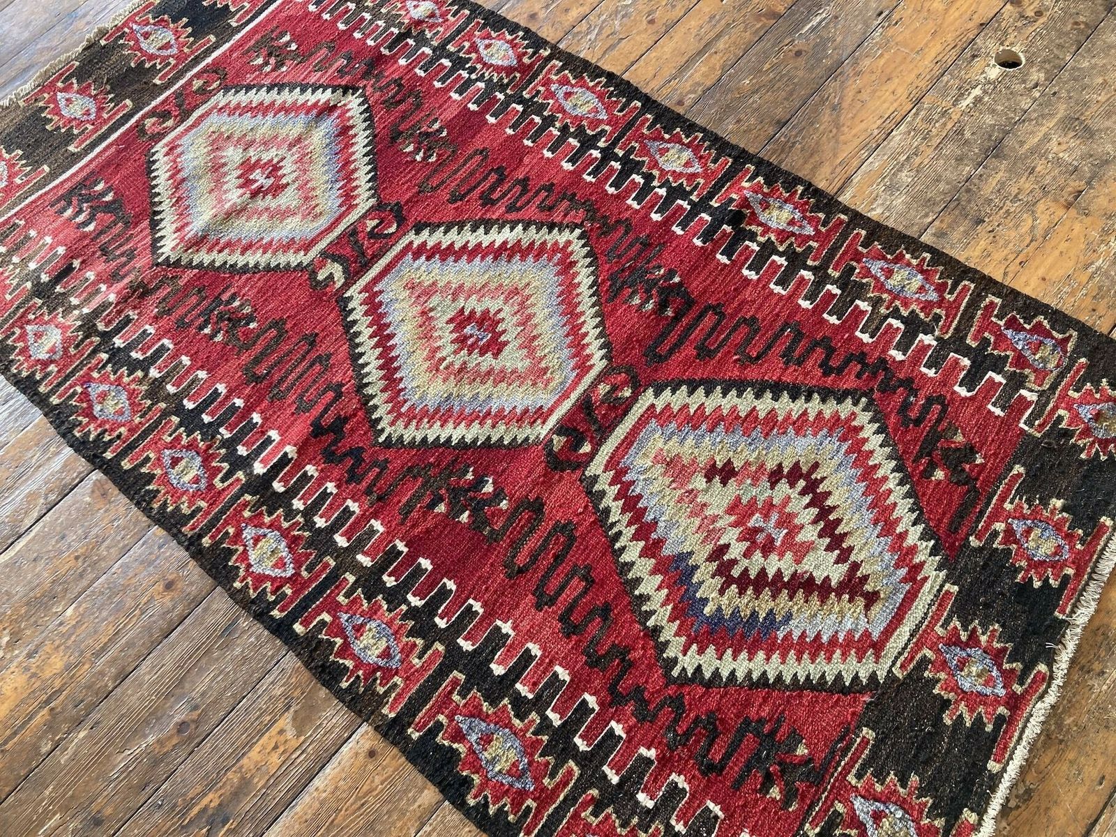 Vintage Anatolian Kilim 1.78m X 0.95m photo vinterior