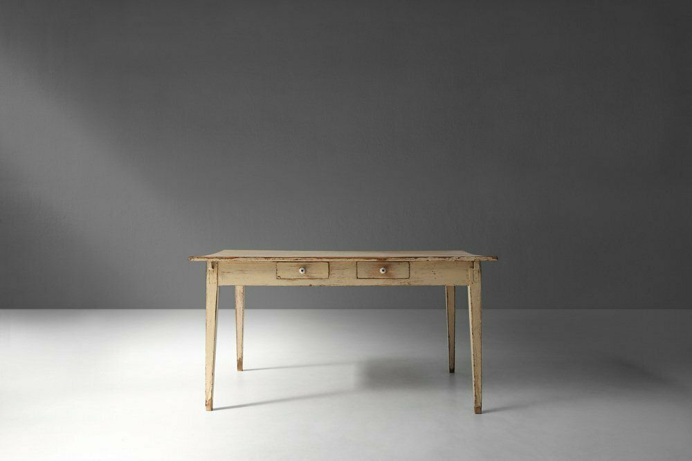2464.0 French Farm Table With Tapered Legs, 1800s photo