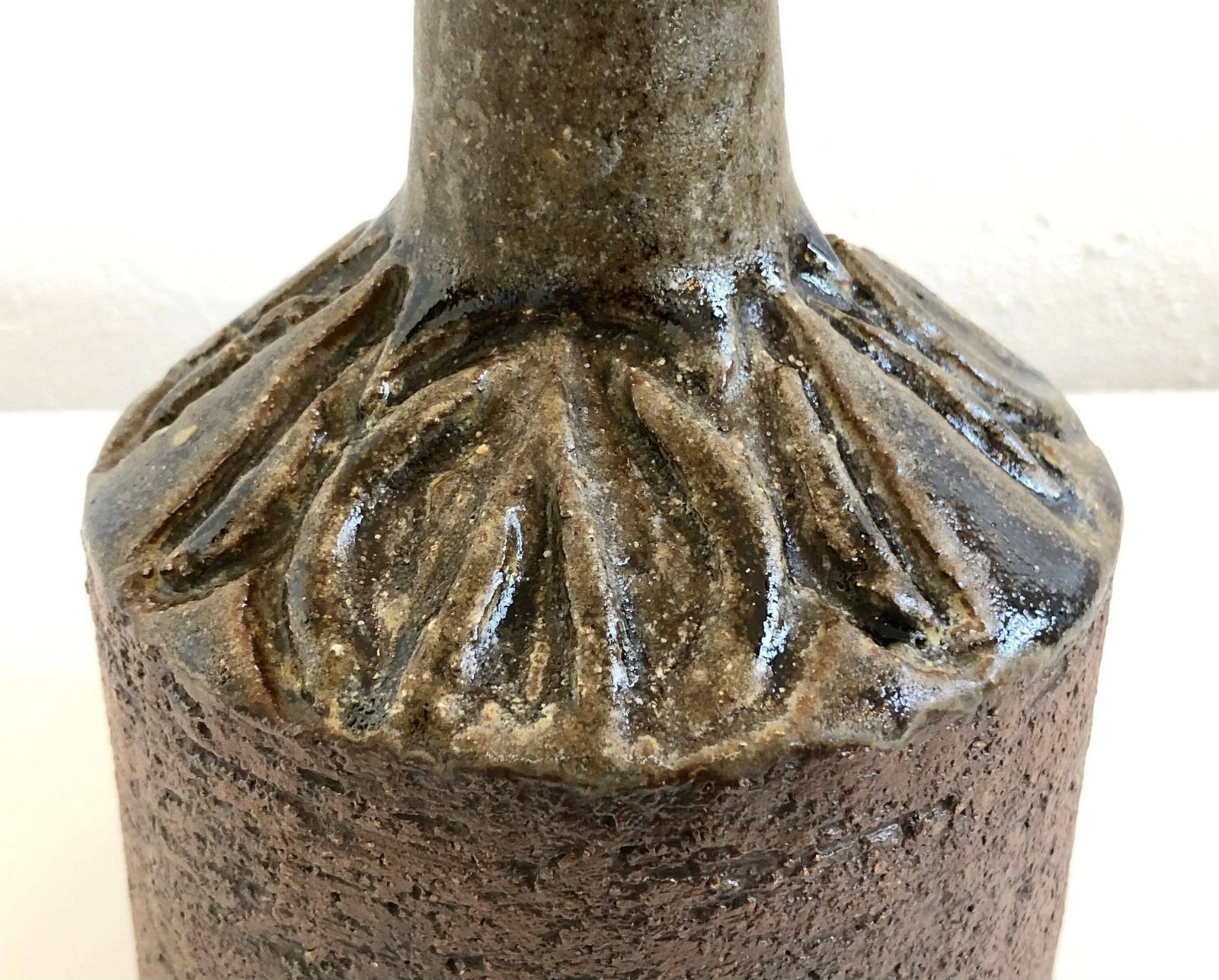 Danish Mid Century Stoneware Ceramic Table Lamp With Organic Shaped Relief In Dark Green And Black Glaze photo vinterior