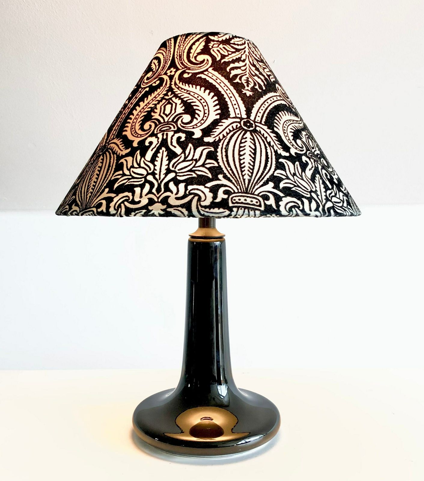 Danish Mid Century Table Lamp In Black Glazed Ceramic Porcelain Base With Black And White Paisley Vintage Fabric Shade   Design By Laoni photo vinterior