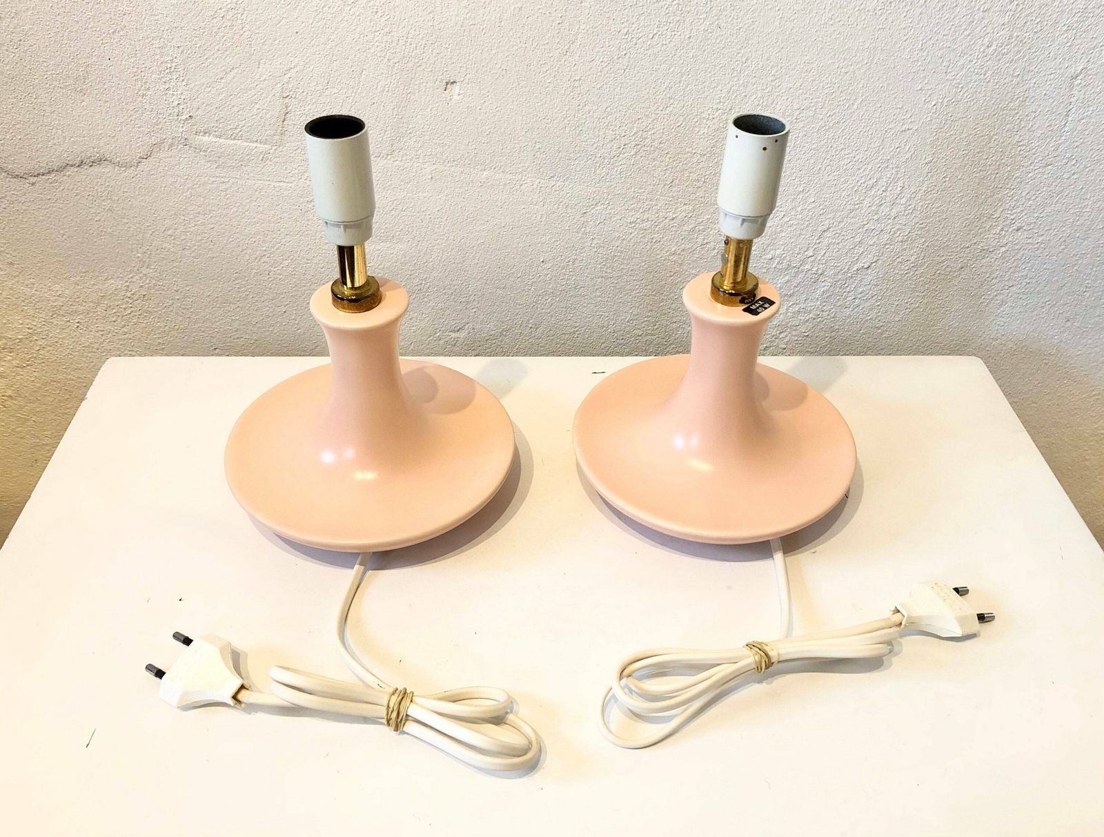 Pair Of Mid Century Pastel Pink Table Lamps In Organic Shape And Modernist Design By Odreco photo buy