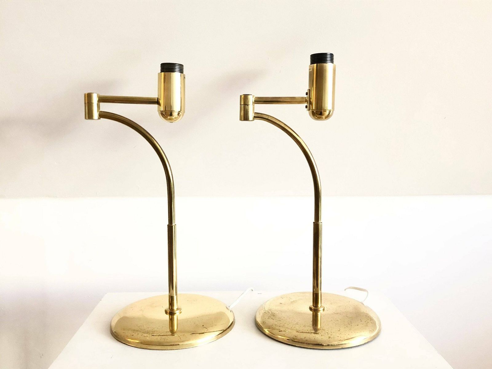 Pair Of Swedish Swing Arm Mid Century Modern Table Lamps I Patinated Brass   Design From Aneta, Sweden