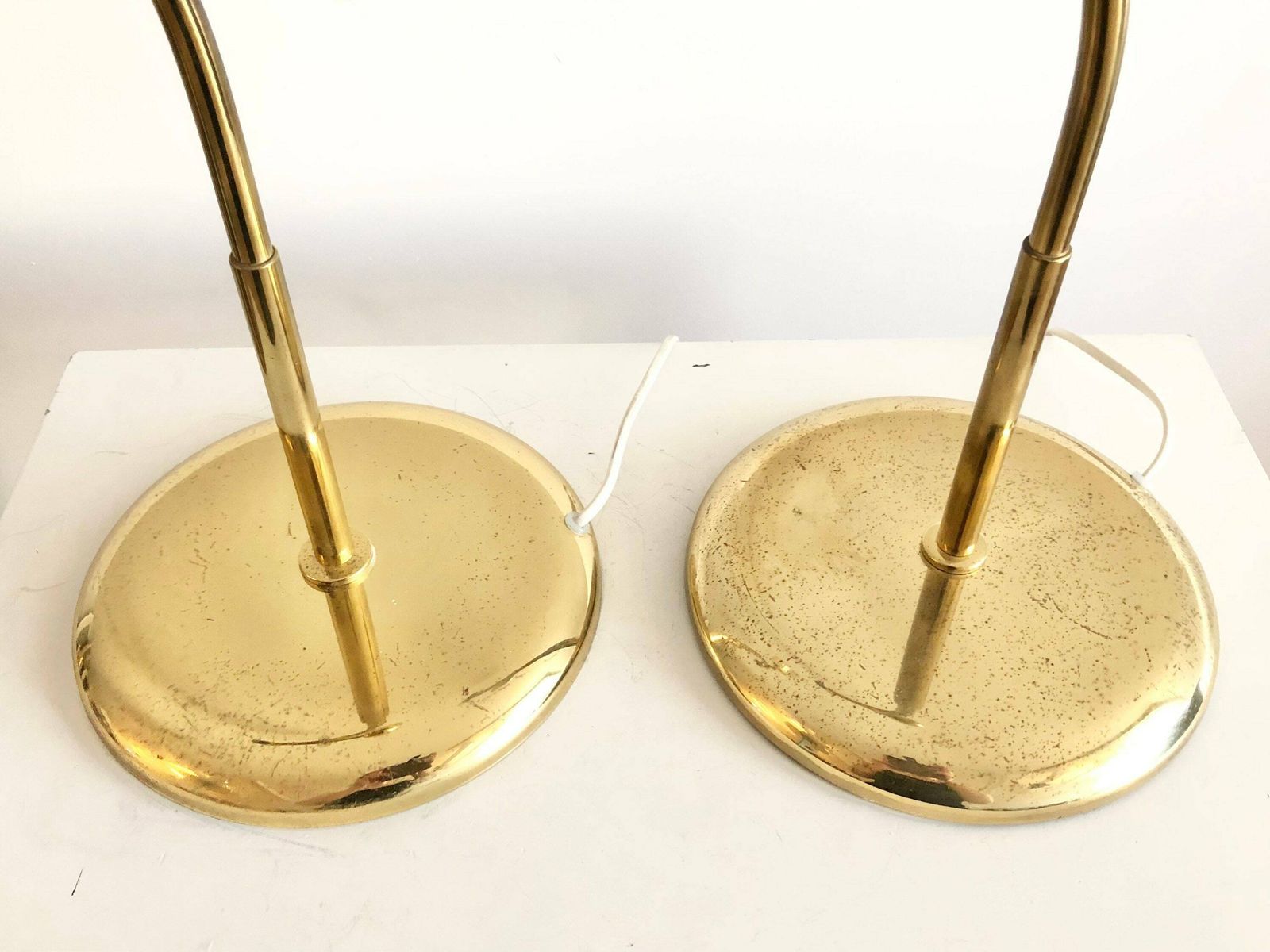 Pair Of Swedish Swing Arm Mid Century Modern Table Lamps I Patinated Brass   Design From Aneta, Sweden photo vinterior