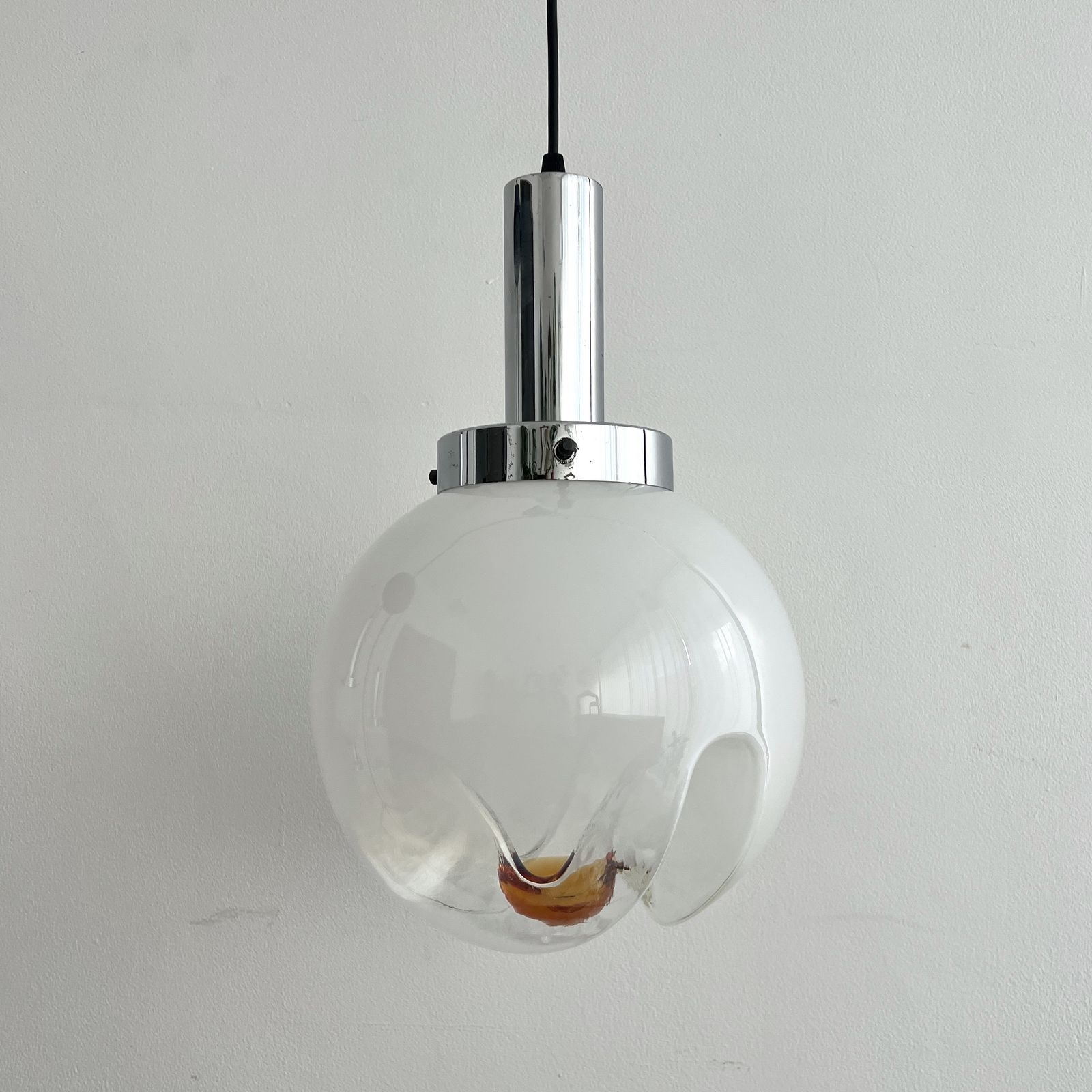 1970s Large Mezzega Murano Honey Glazed Glass Pendant