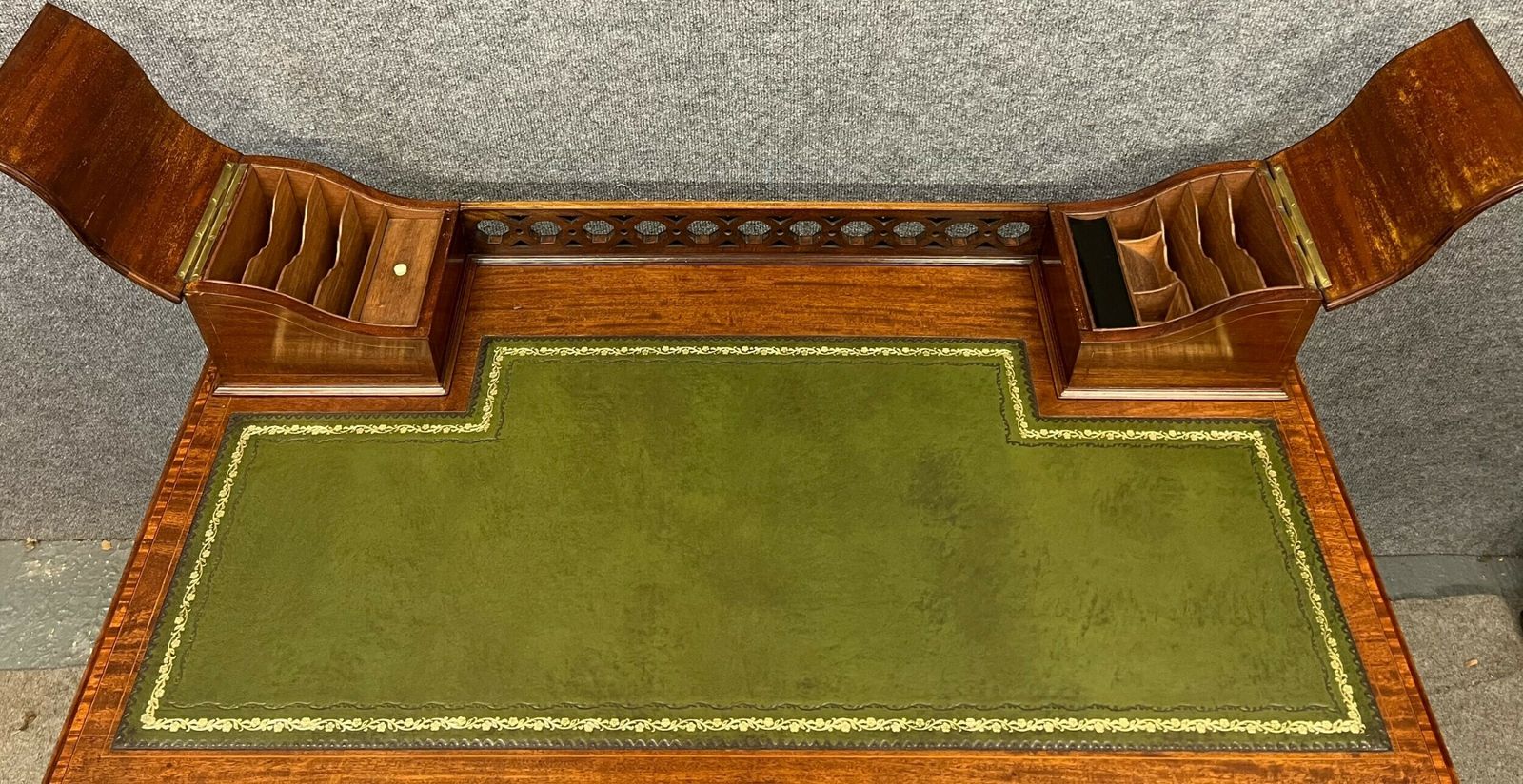 Good Quality Edwardian Mahogany And Inlaid Ladies Desk photo Furniture