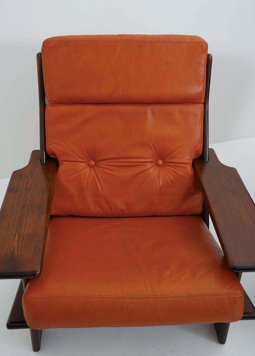photo furniture Scandinavian Lounge Chairs Model 'Pele' By Esko Pajamies