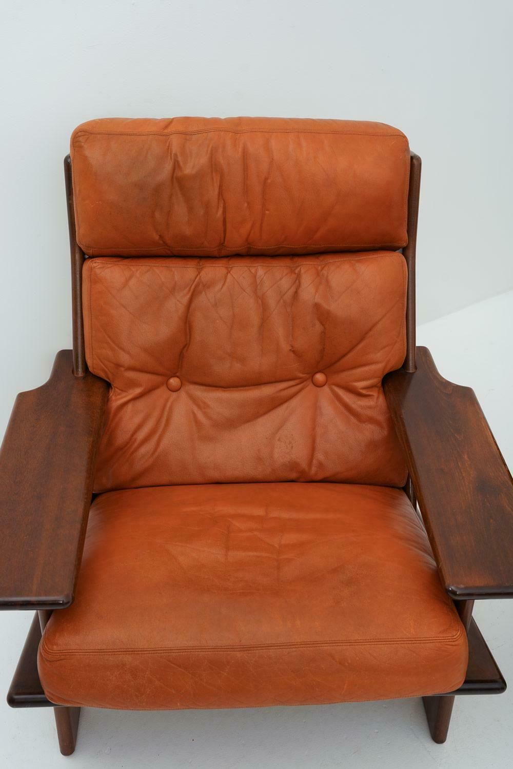 3107.0 Scandinavian Lounge Chairs Model 'Pele' By Esko Pajamies photo