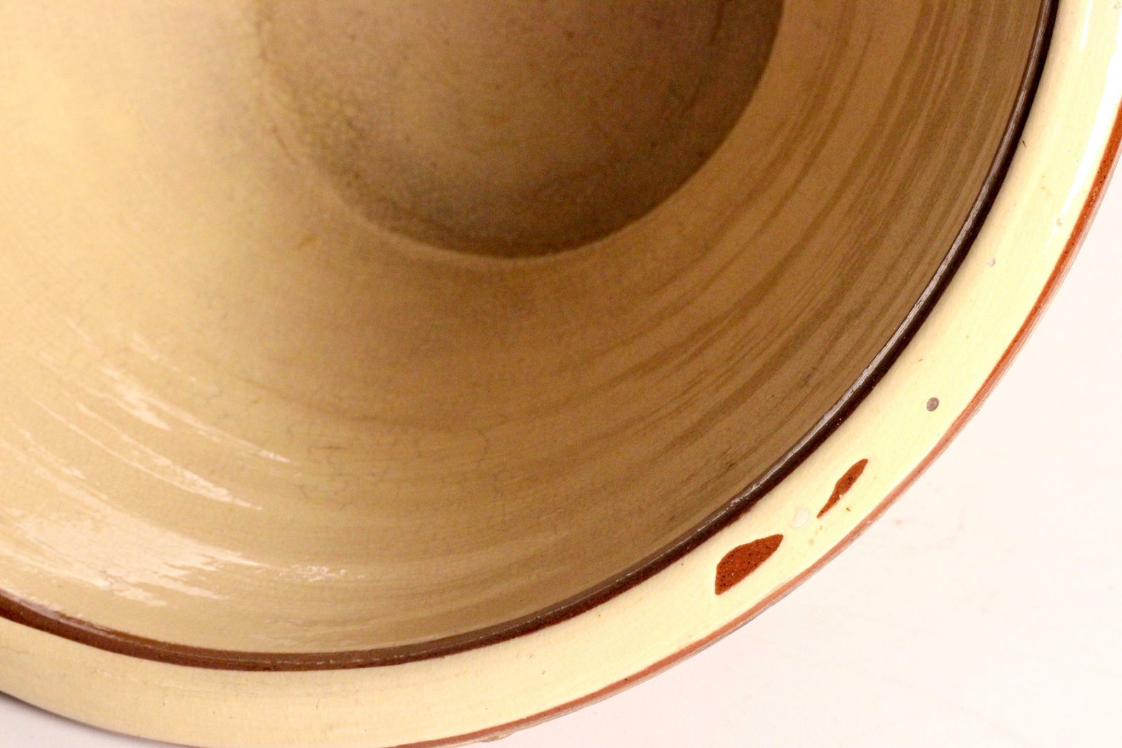 A Large English 19th Century Dairy Bowl From The Cotswolds photo 486.0