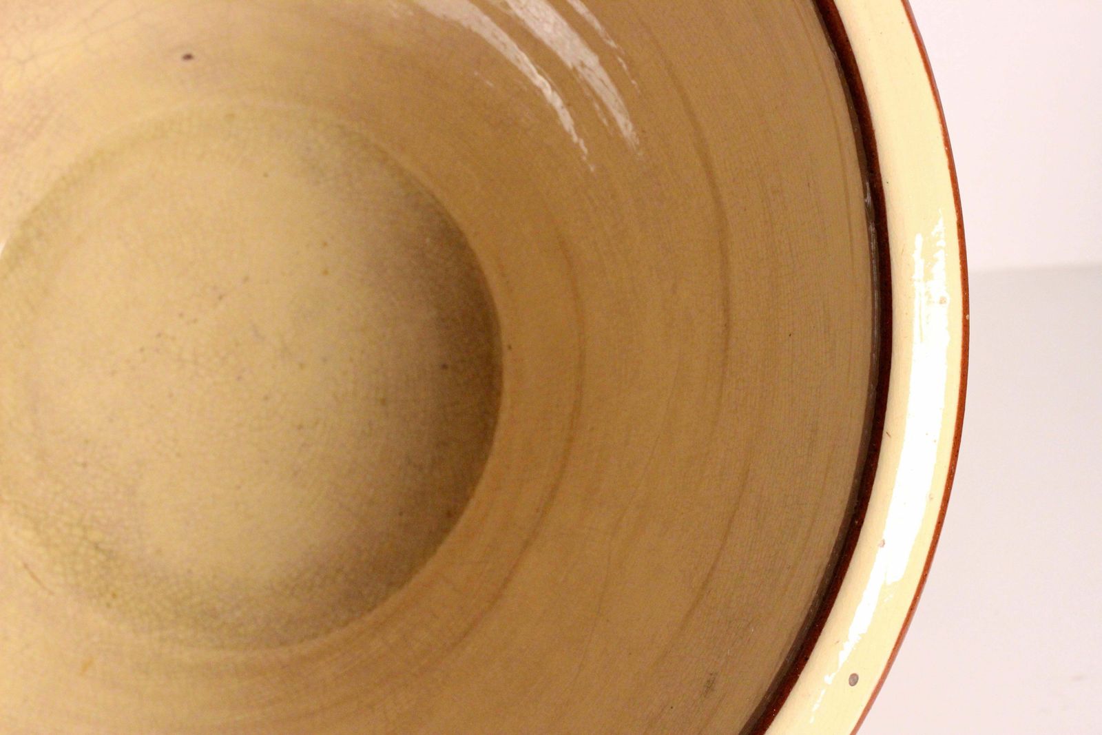 A Large English 19th Century Dairy Bowl From The Cotswolds photo vinterior