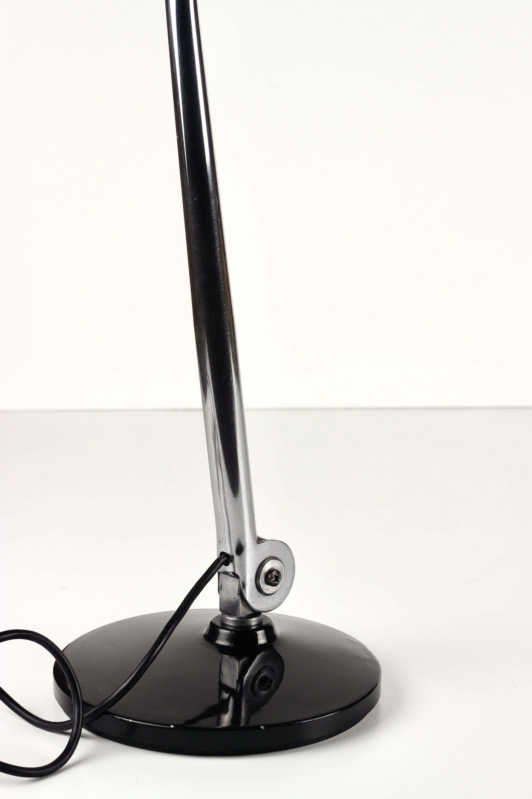 Chrome And Aluminium Fase Desk Lamp Modelos Patentados Madrid Espana photo Lighting