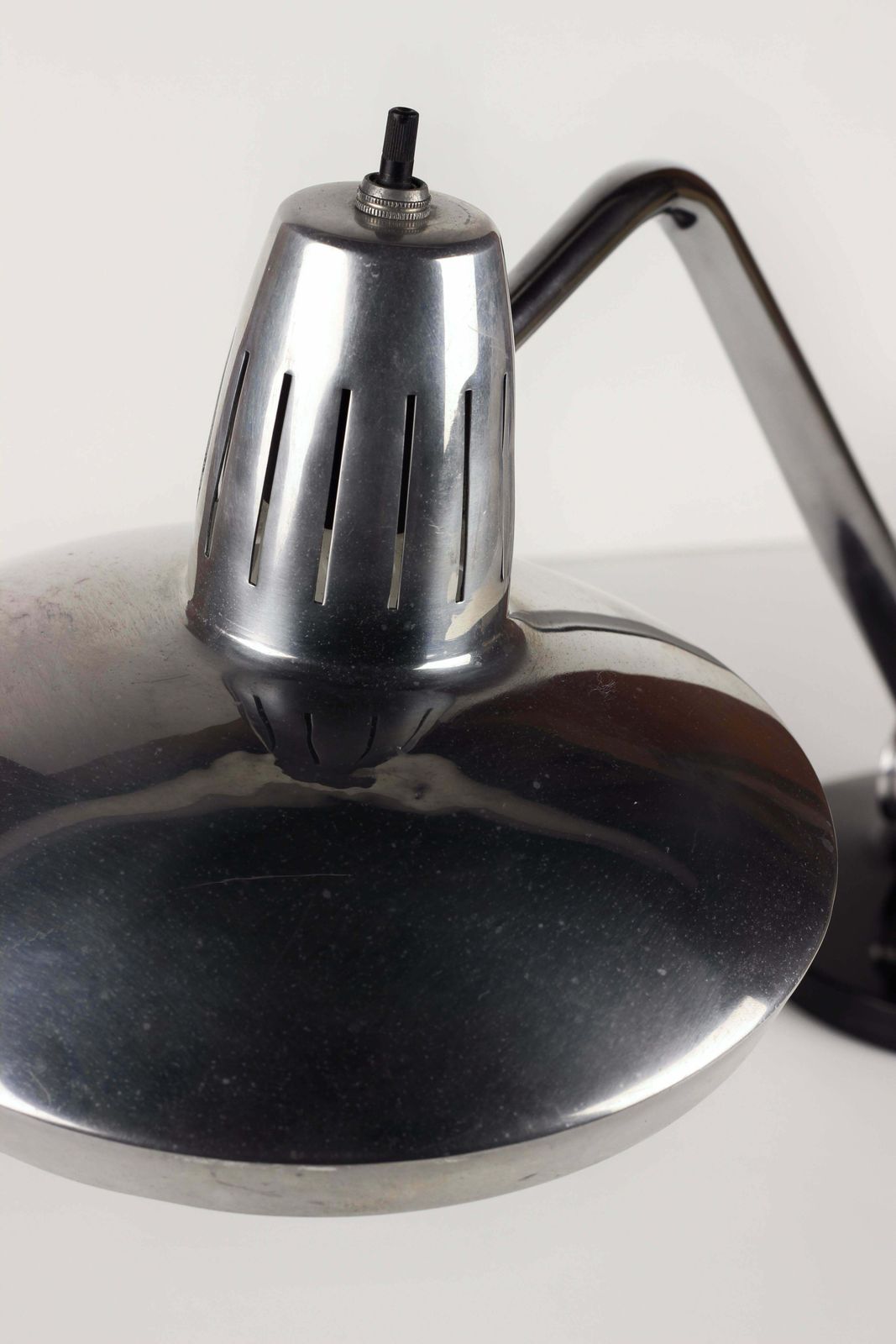photo buy Chrome And Aluminium Fase Desk Lamp Modelos Patentados Madrid Espana
