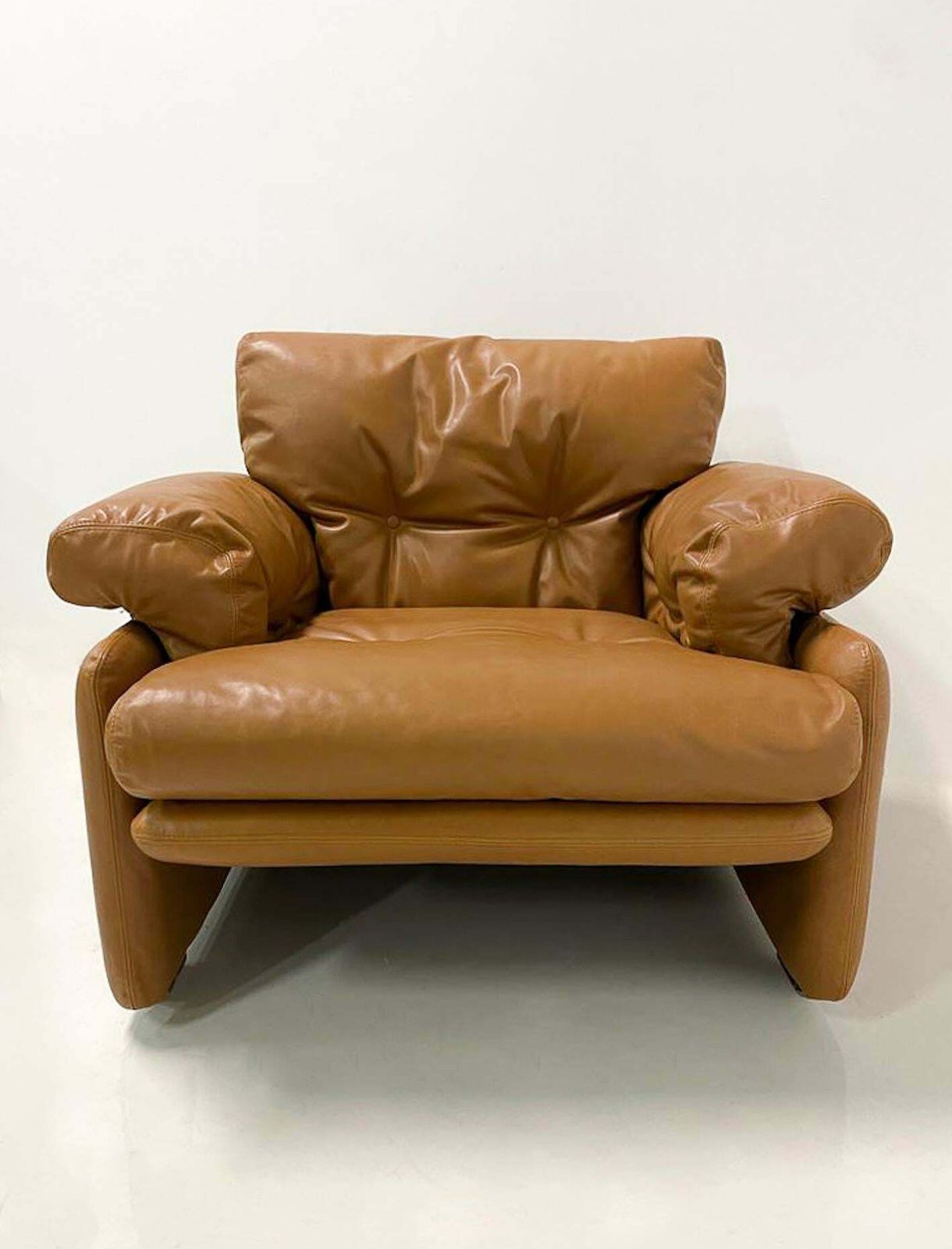 Mid Century Modern Pair Of 'Coronado' Armchairs By Afra & Tobia Scarpa For B&B photo for sale