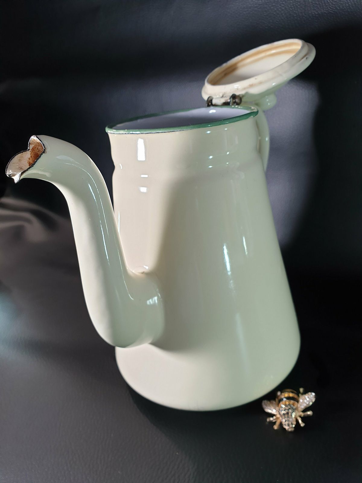 Vintage Enamel Cafetiere, Enamel Coffee Pot, Enamel Teapot, French Country Kitchen, Enamelware, French Kitchen Decor, Farmhouse Decor photo vinterior