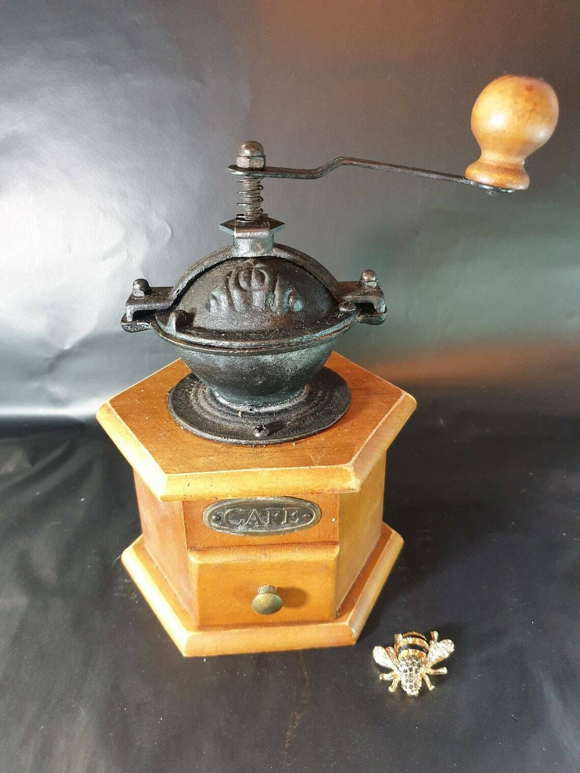 Vintage Coffee Grinder, Wood Manual Coffee Grinder, Coffee Mill, Coffee Gift, Coffee Bar Decor