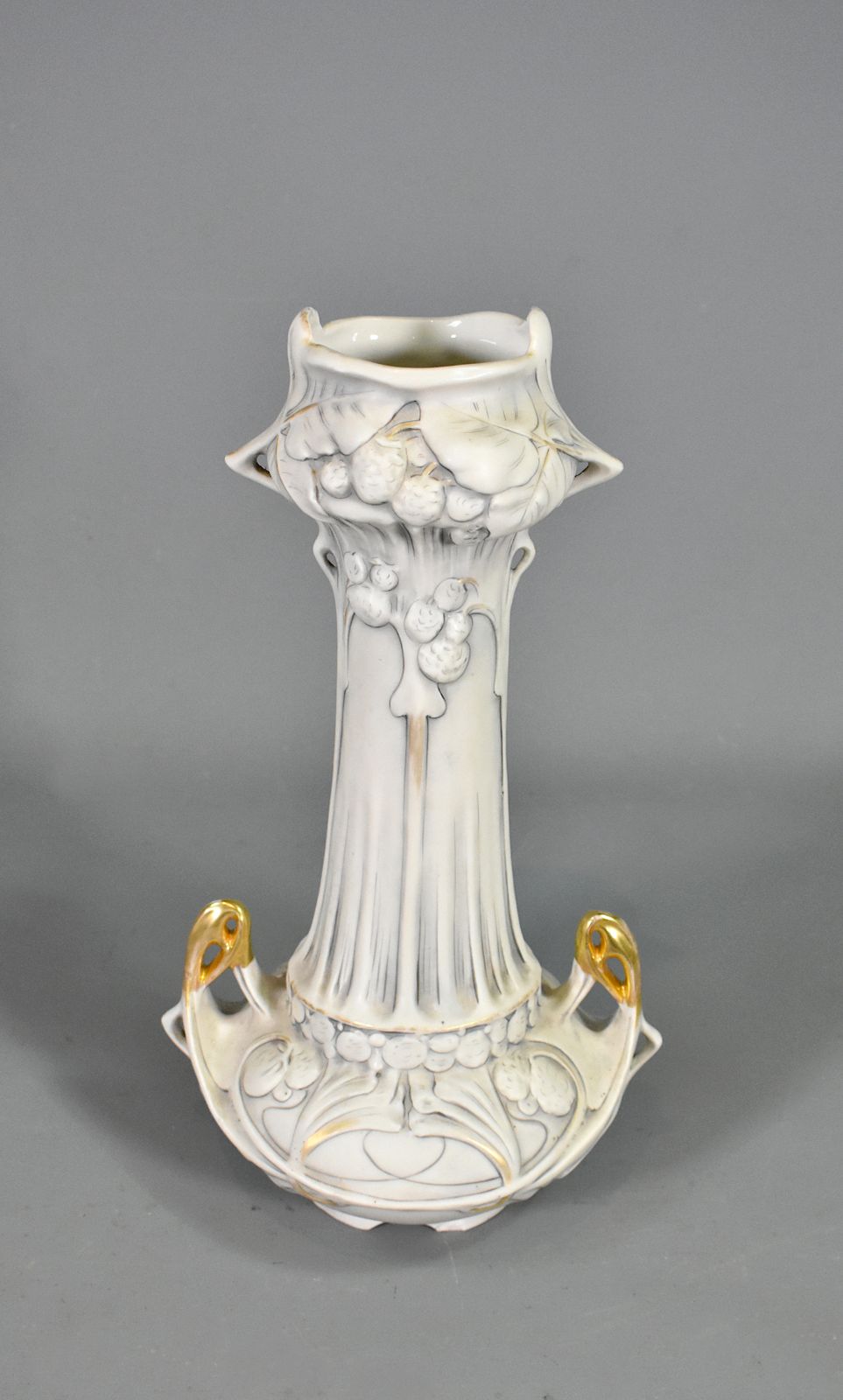 photo furniture Pair Of Art Nouveau Vases Royal Dux Bohemia