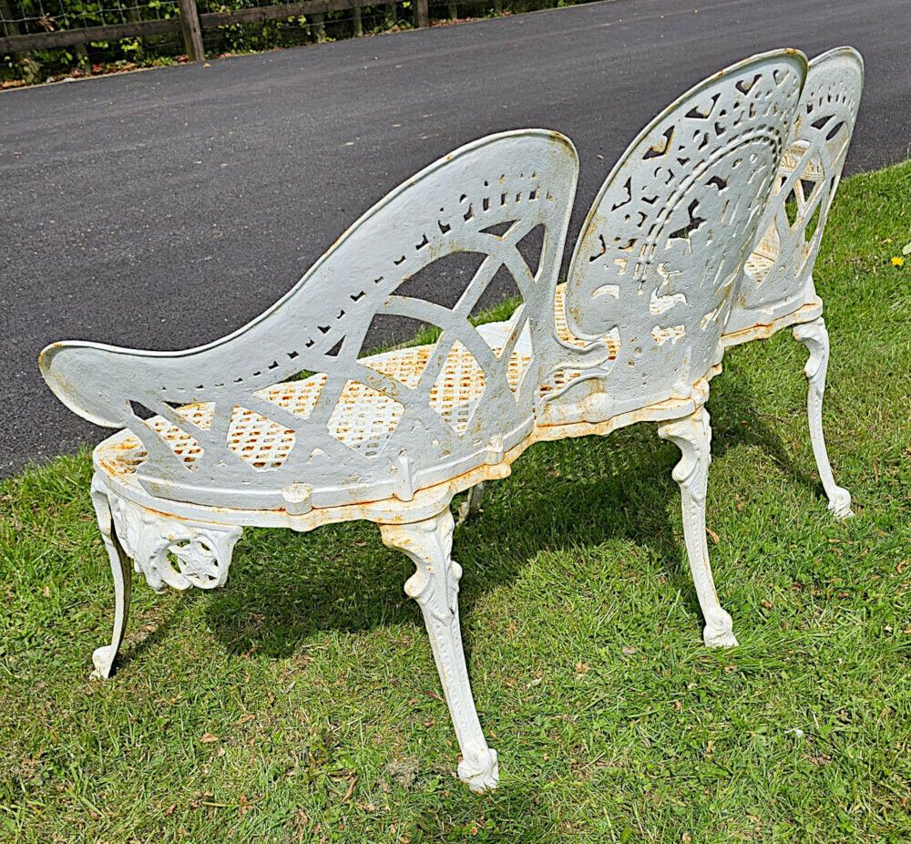 A Fabulous 20th Century Heavy Cast Iron Three Seater Garden Seat photo Garden Furniture