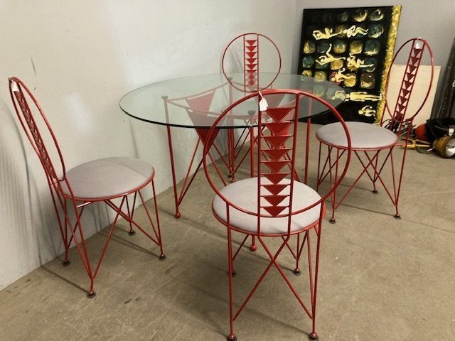 photo furniture Cassina Chairs And Table From The 1980s, Designer Frank Lloyd Wright, Modern Antiques. Sign