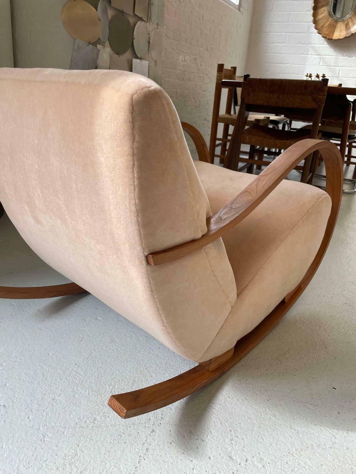Swedish Rocking Chair In Pink Velvet photo 10200.0