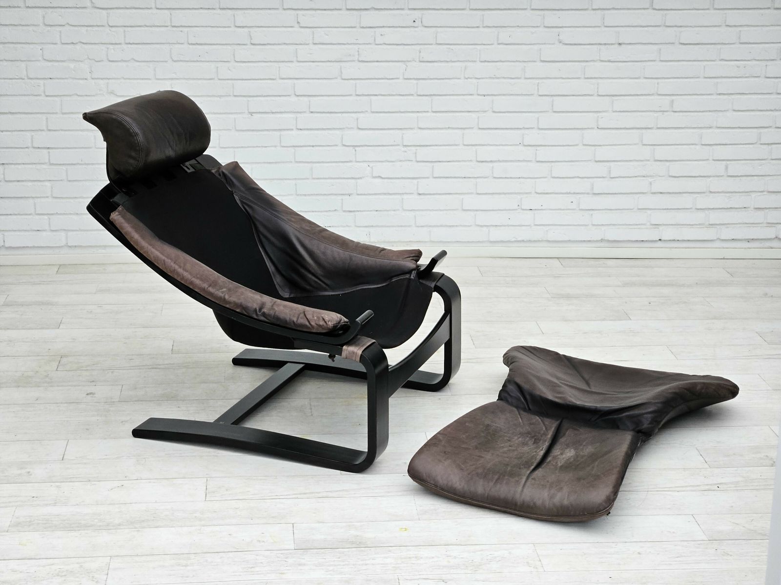 photo vintage 1970s, Swedish Design By Ake Fribyter For Nelo, Kroken Lounge Chair, Original Condition.