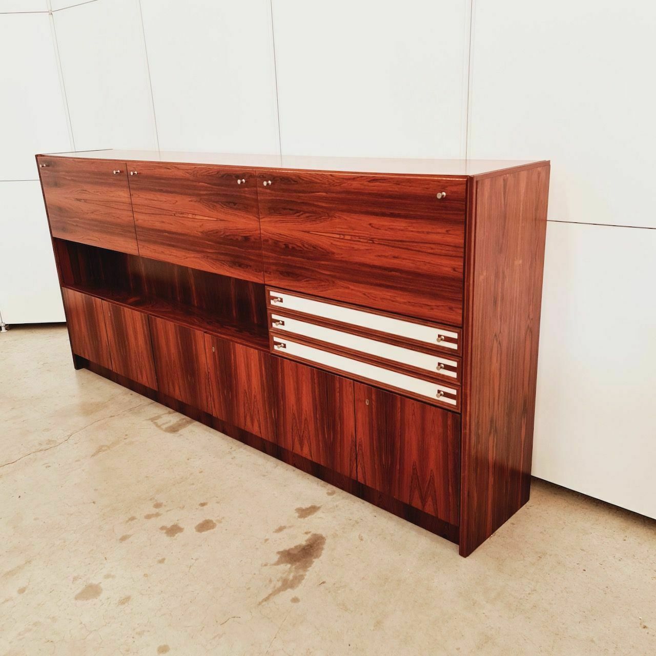 Meubels Zengel Verhoogd Dressoir, Jaren 1940 photo