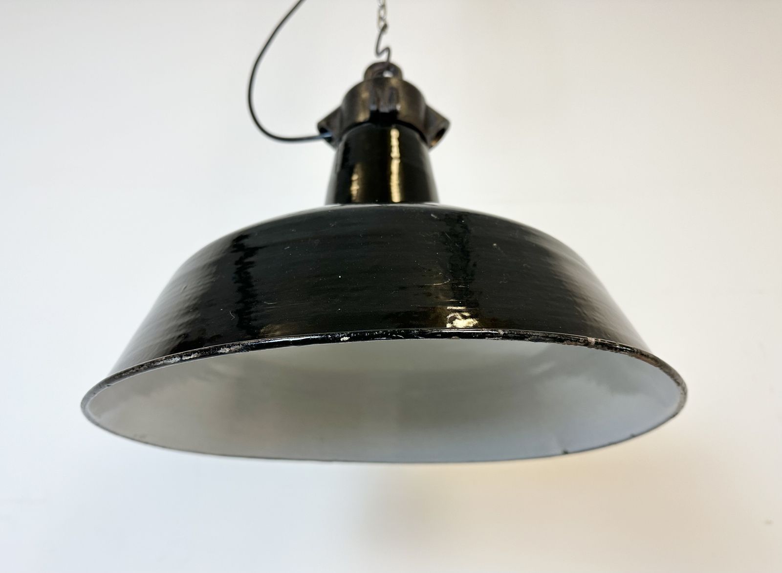 Industrial Black Enamel Factory Lamp With Cast Iron Top, 1950s photo 199.0
