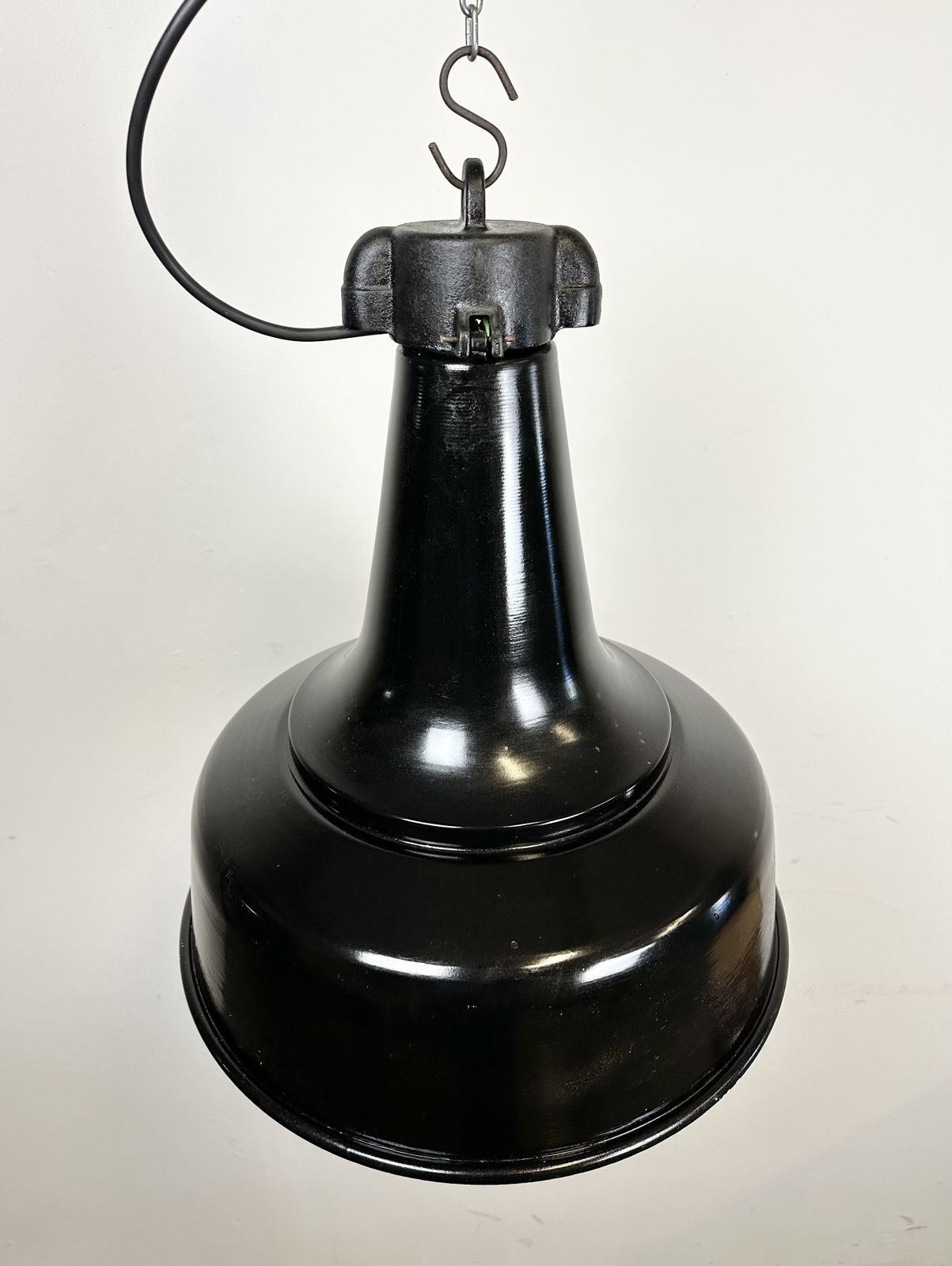 Industrial Black Pendant Factory Lamp With Cast Iron Top, 1970s, 2x photo vintage