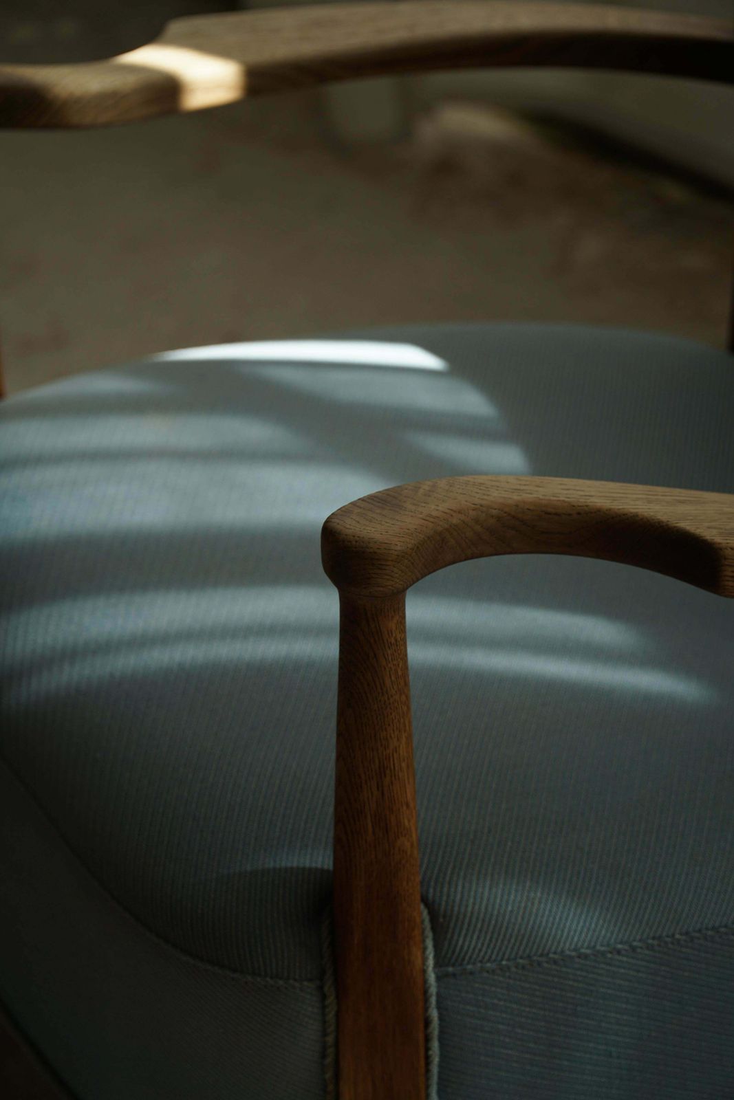 Danish Modern, Curved Lounge Chair In Oak, Attributed To Viggo Boesen, 1950s photo buy