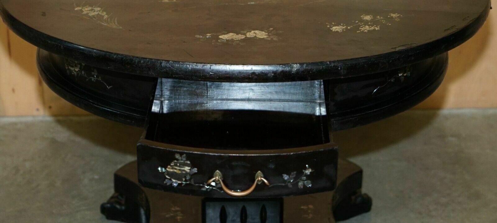 Fine Antique Circa 1820 Chinese Chinoiserie Mother Of Pearl Centre Dining Table photo vinterior