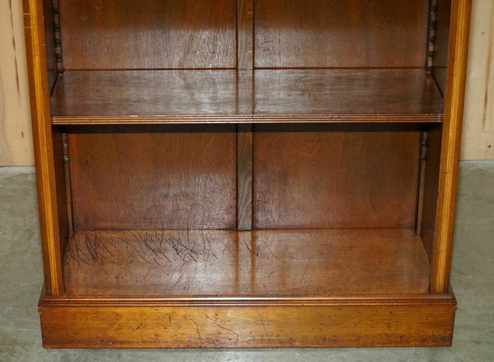 Exquisitely Inlaid Brights Of Nettlebed Sheraton Revival Dwarf Open Bookcase photo buy