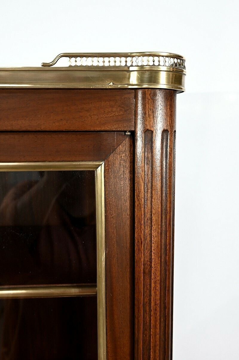 Small Mahogany Bookcase, Louis XVI Style – 2nd Half Of The 19th Century photo vintage